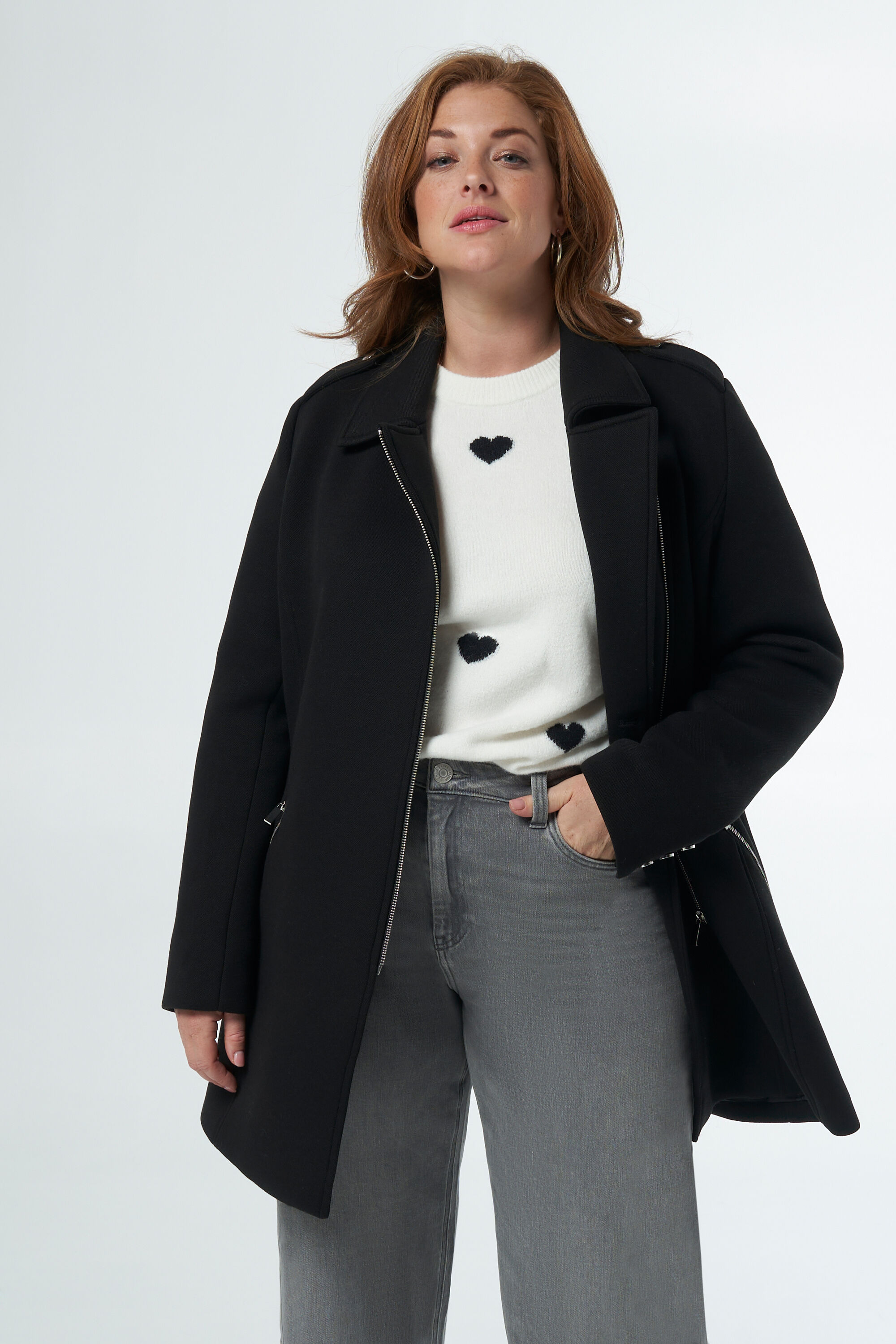 Veste avec d&eacute;tails dor&eacute;s  image number 5