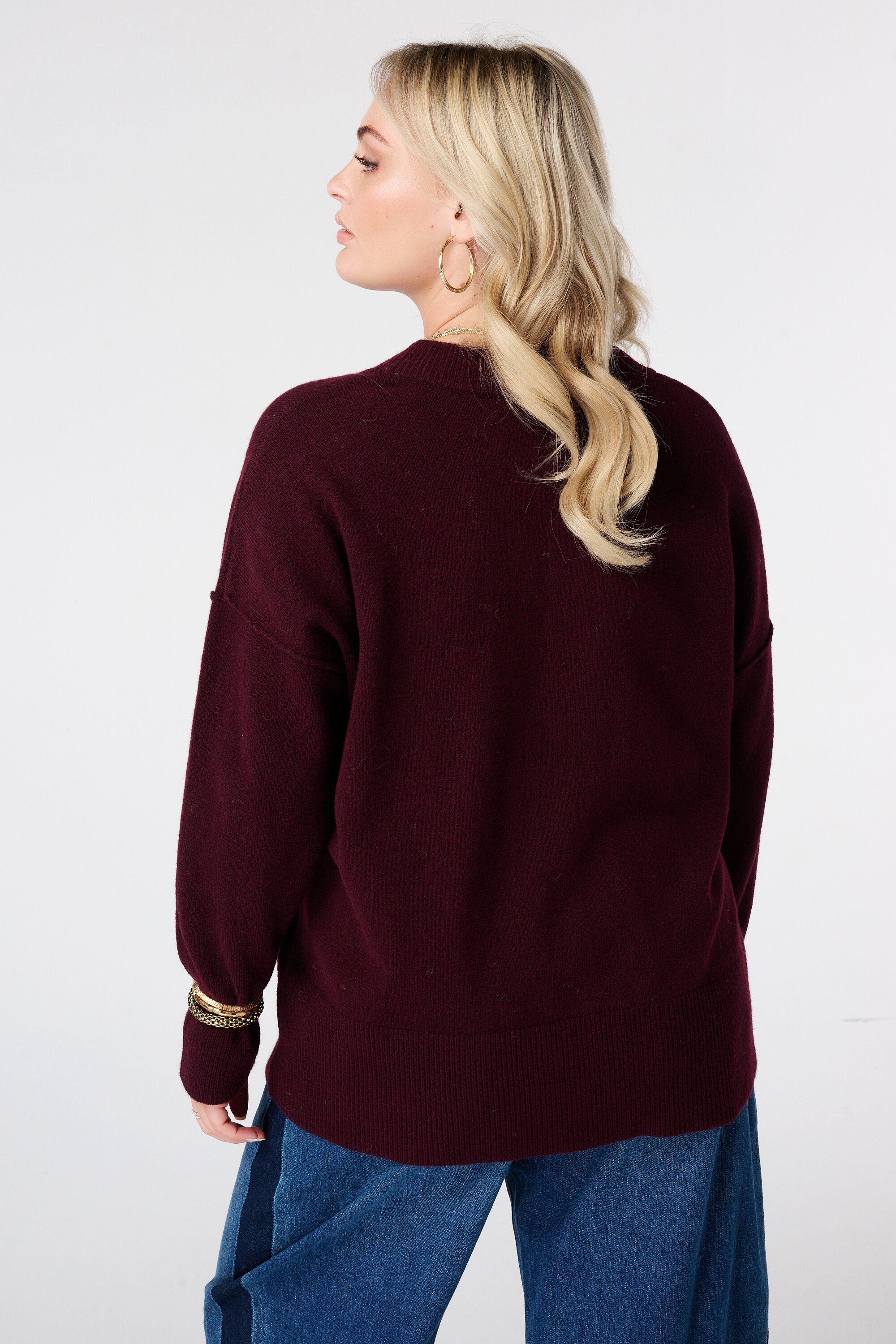 Pull &agrave; col en V image number 3