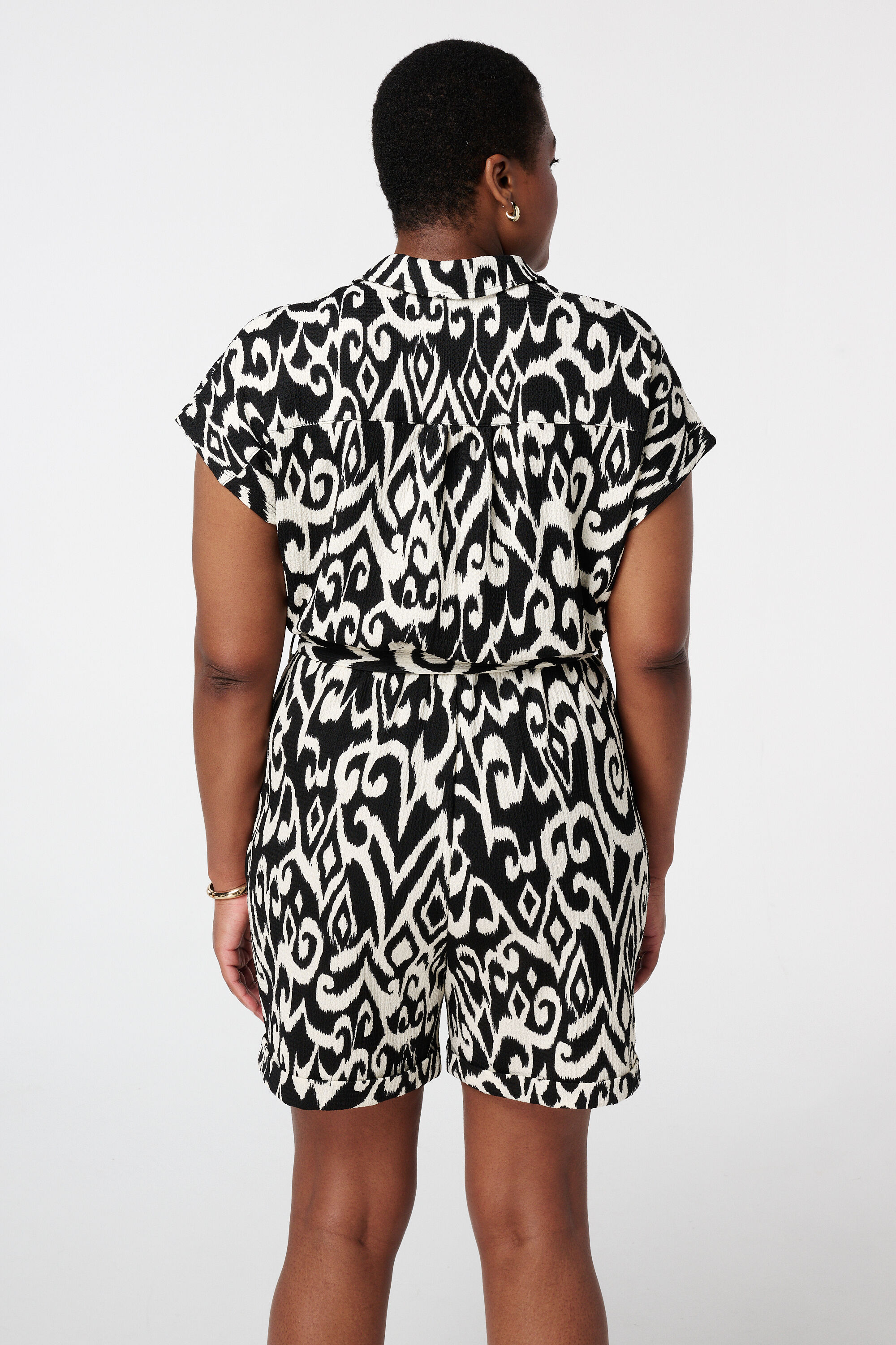 Combinaison avec n&oelig;ud papillon image number 2