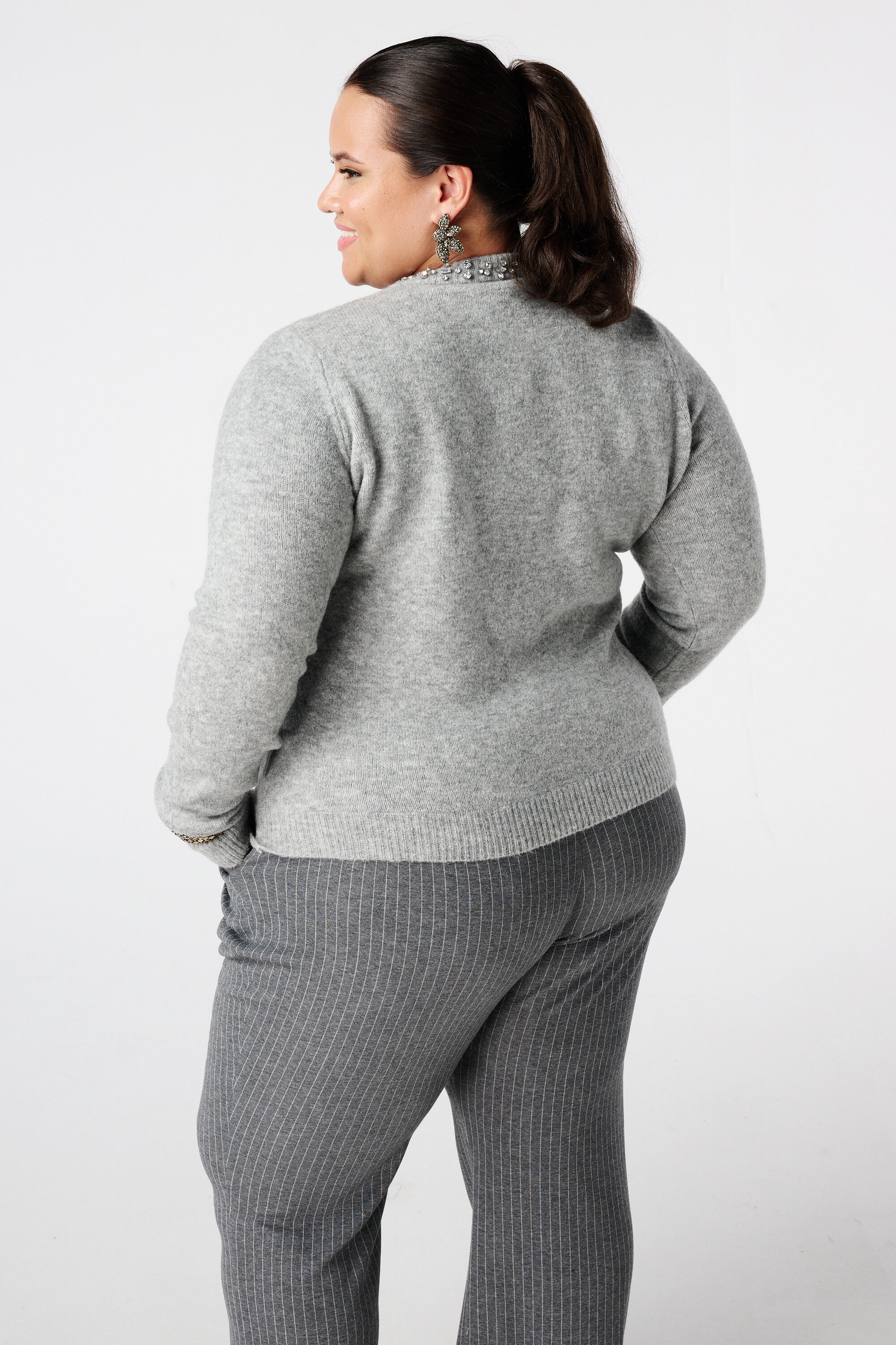 Cardigan en maille fine avec d&eacute;tails en losanges image number 3