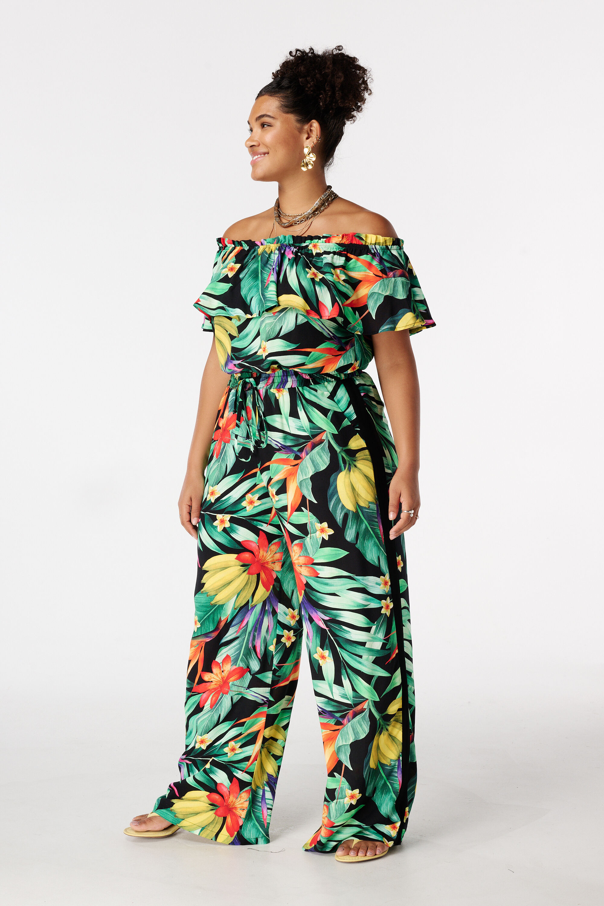 Off-shoulder blouse image number 5