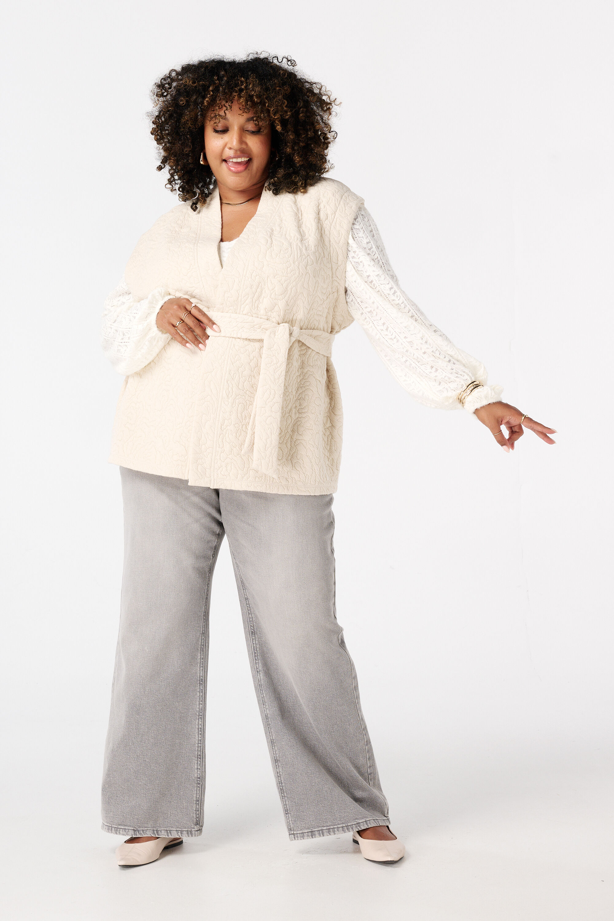 Halflang gilet met bindceintuur image number 5