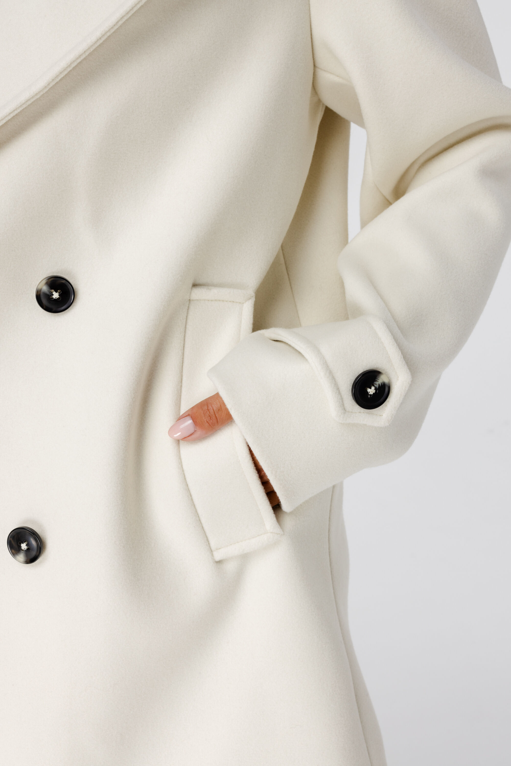 Veste &agrave; col revers et fermeture &agrave; boutons image number 4