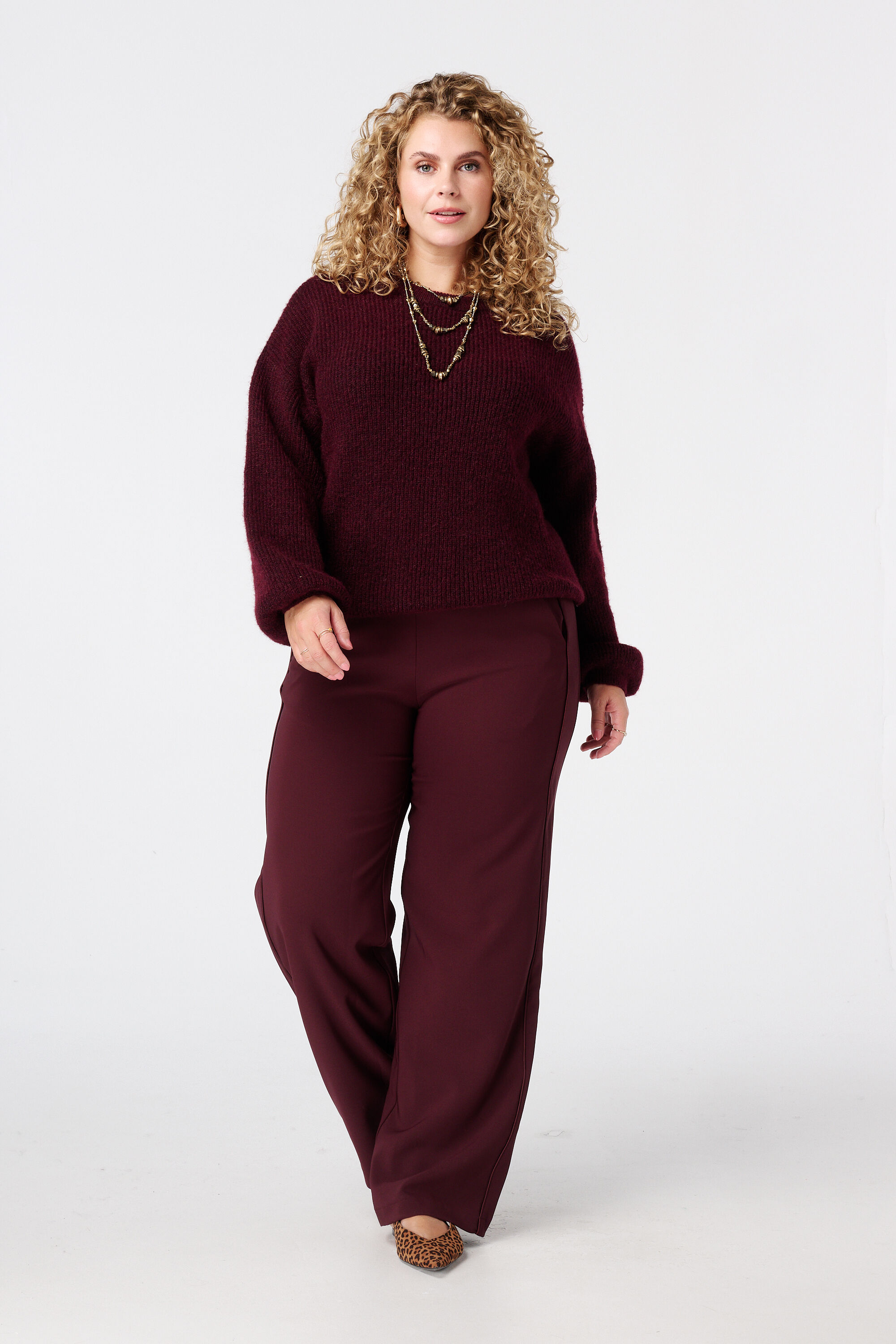 Fijn gebreide trui met ballonmouwen image number 5