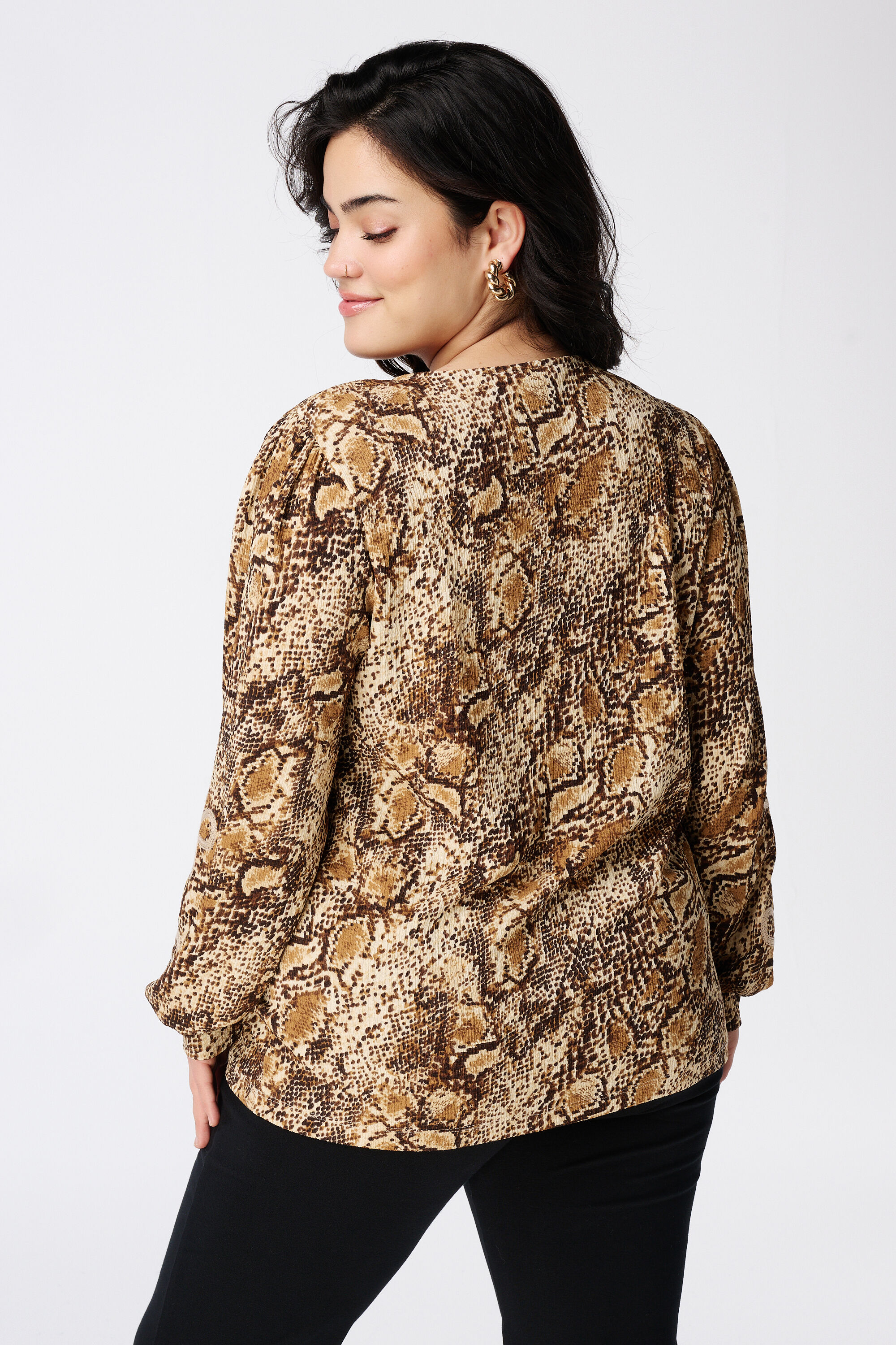 Top met details op de mouwen image number 3