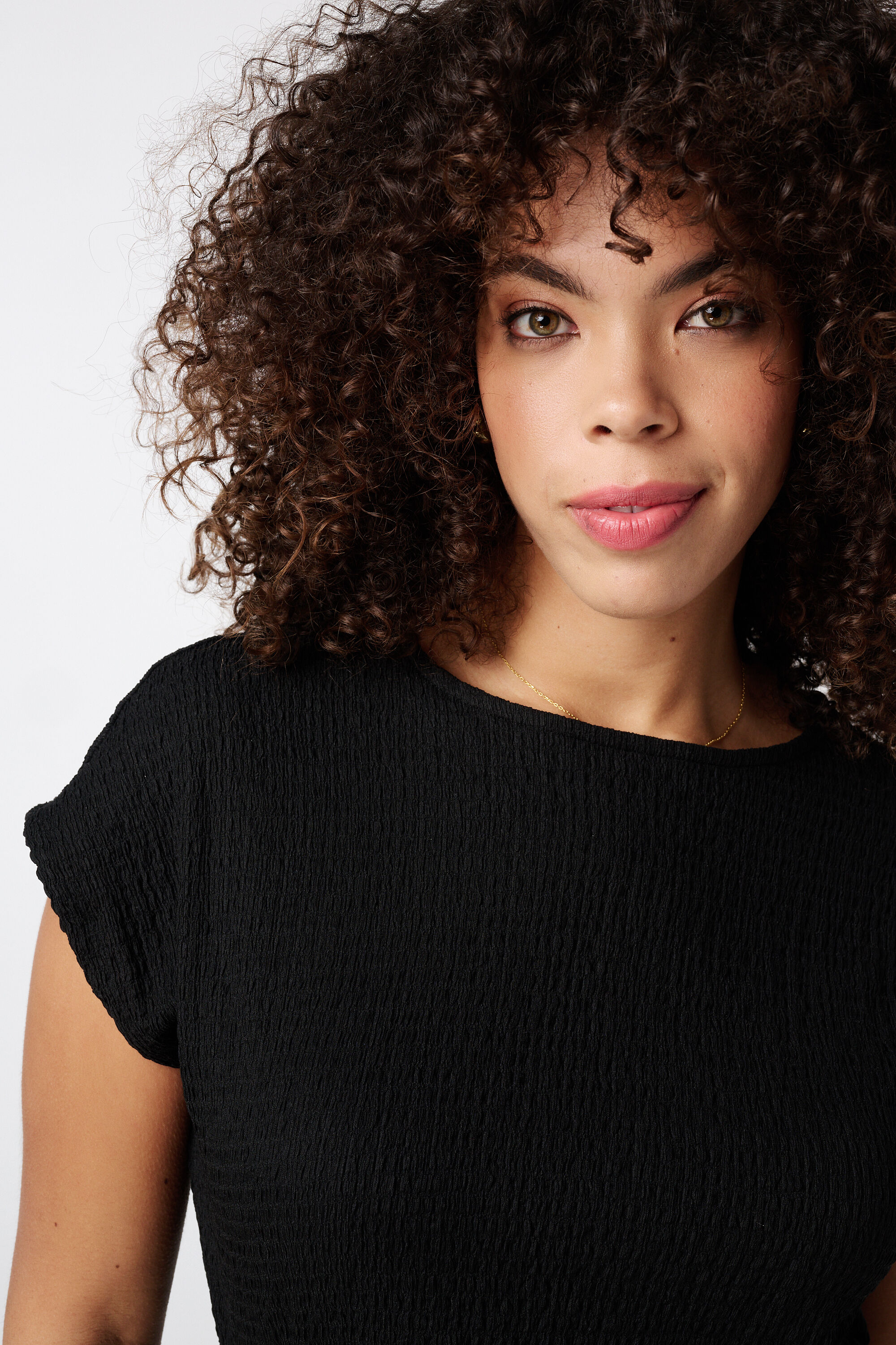 Top met structuur en kapmouwtje image number 4