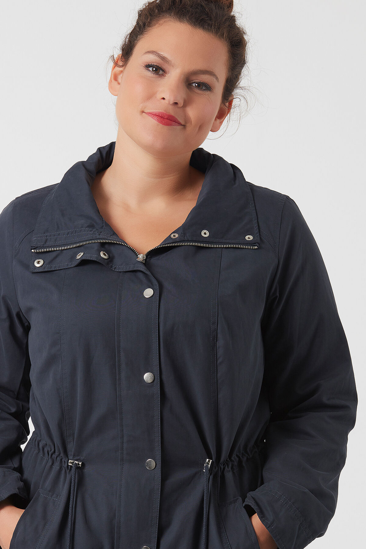 Parka avec broderies florales image number 5