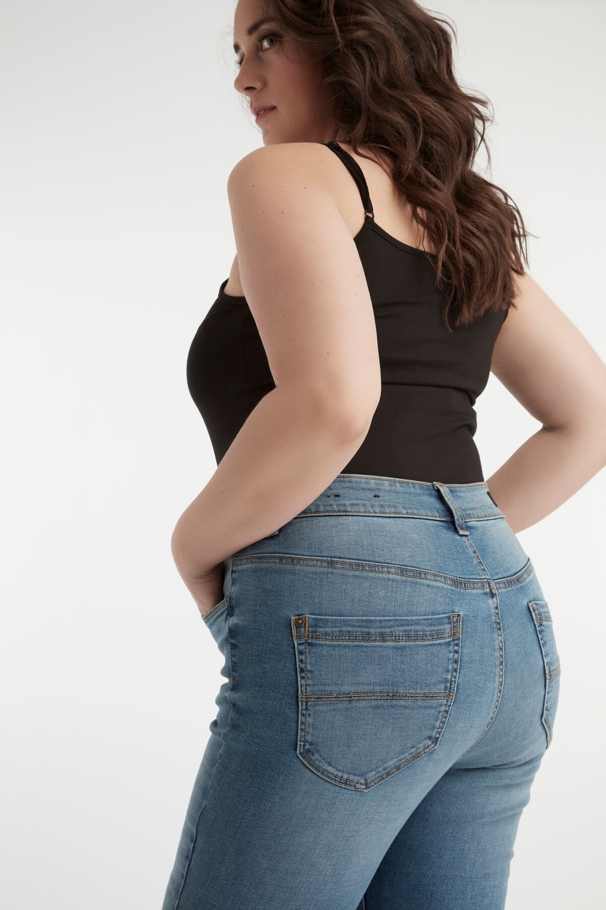 Jean 7/8&egrave;me Magic Simplicity SHAPES image number 5