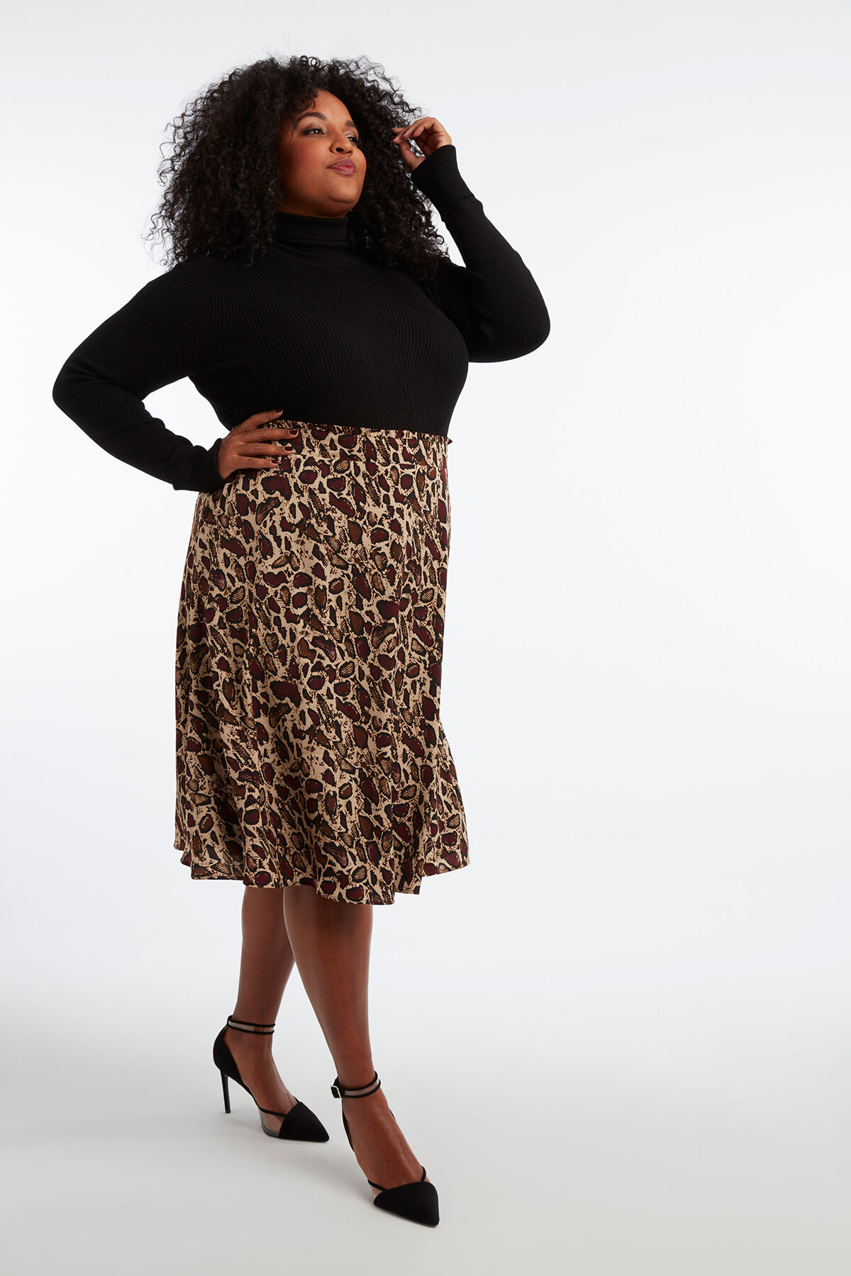 Pull &agrave; col roul&eacute; image number 4