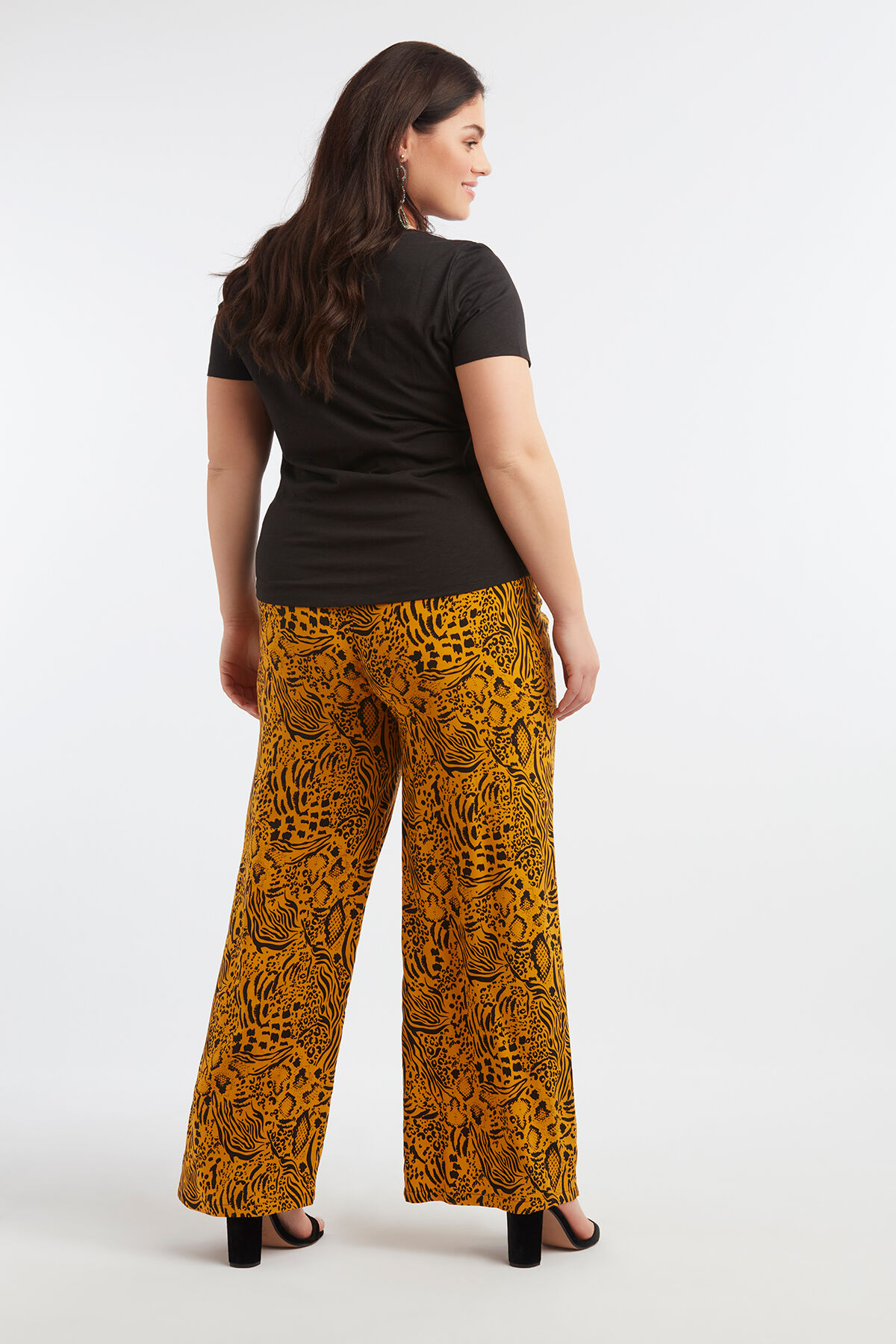 Wijdvallende broek met all-over print  image number 5