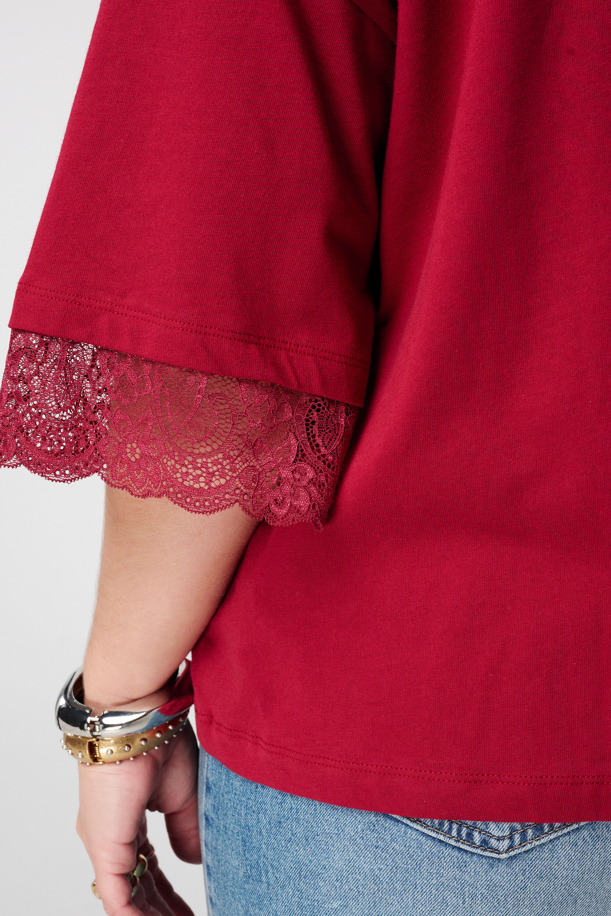 T-shirt met kanten details image number 6