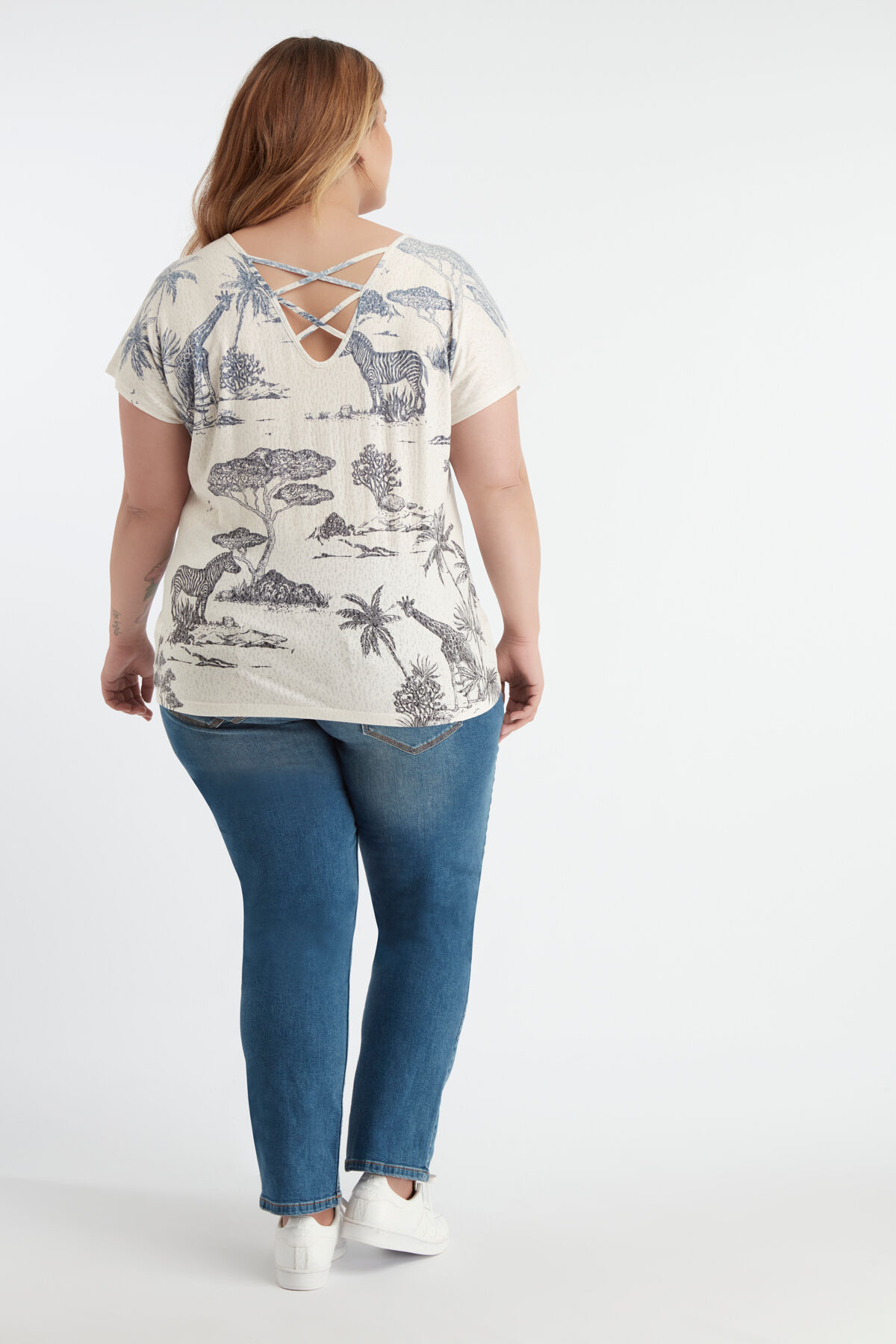 T-shirt bleu/blanc imprim&eacute; safari image number 4