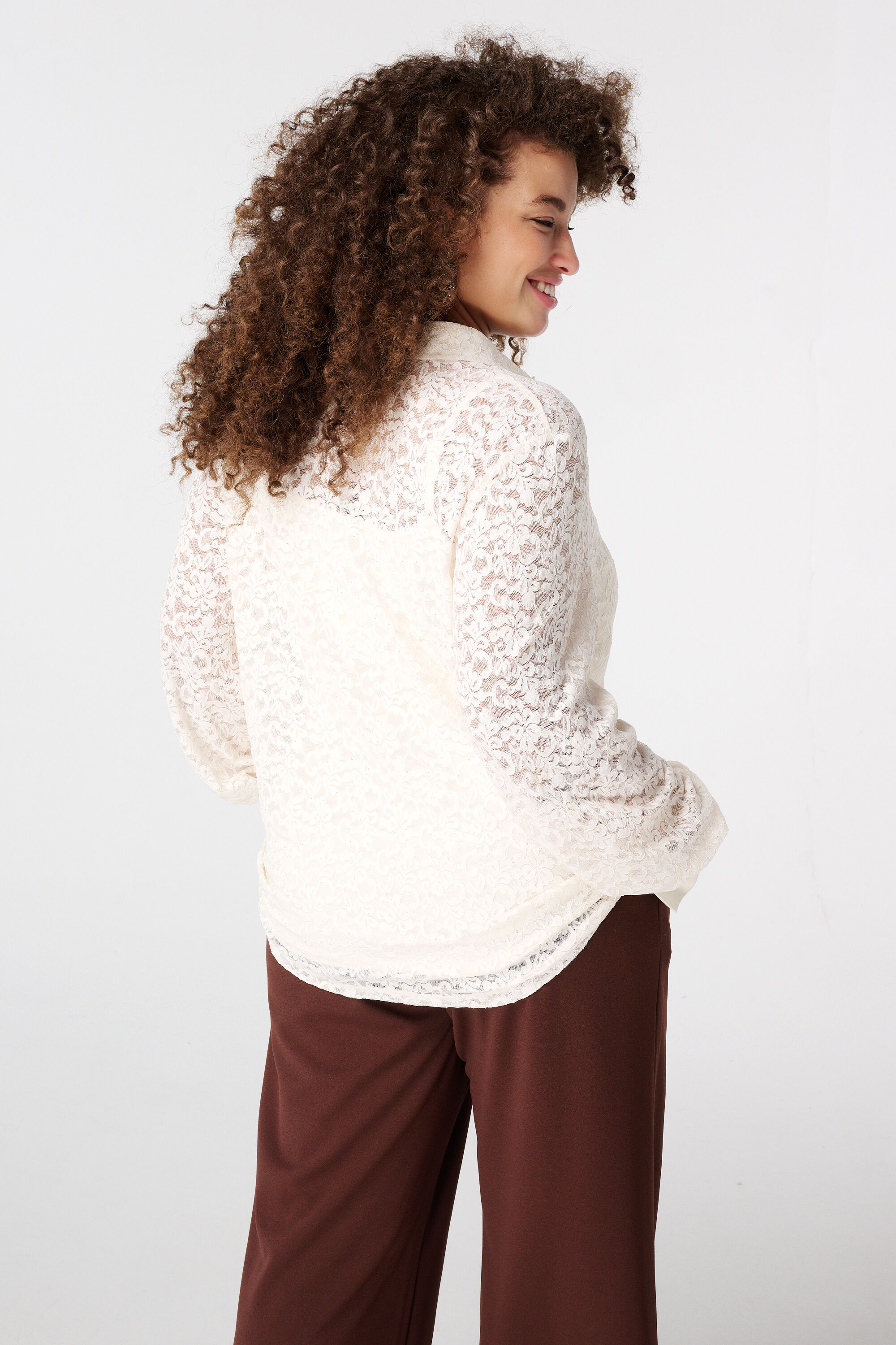 Top met kant en pailetten image number 3