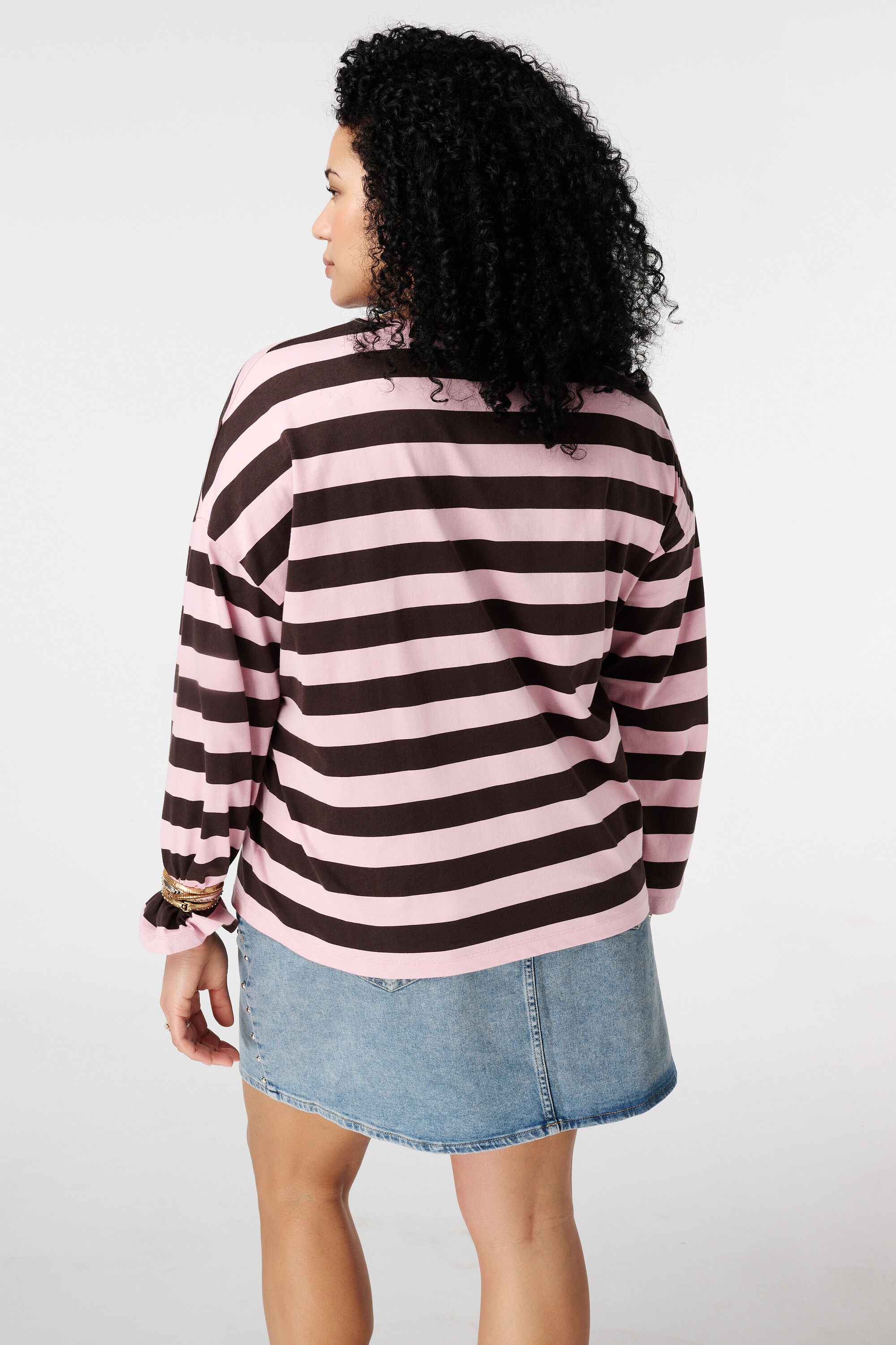 Top &agrave; manches longues ray&eacute; image number 3