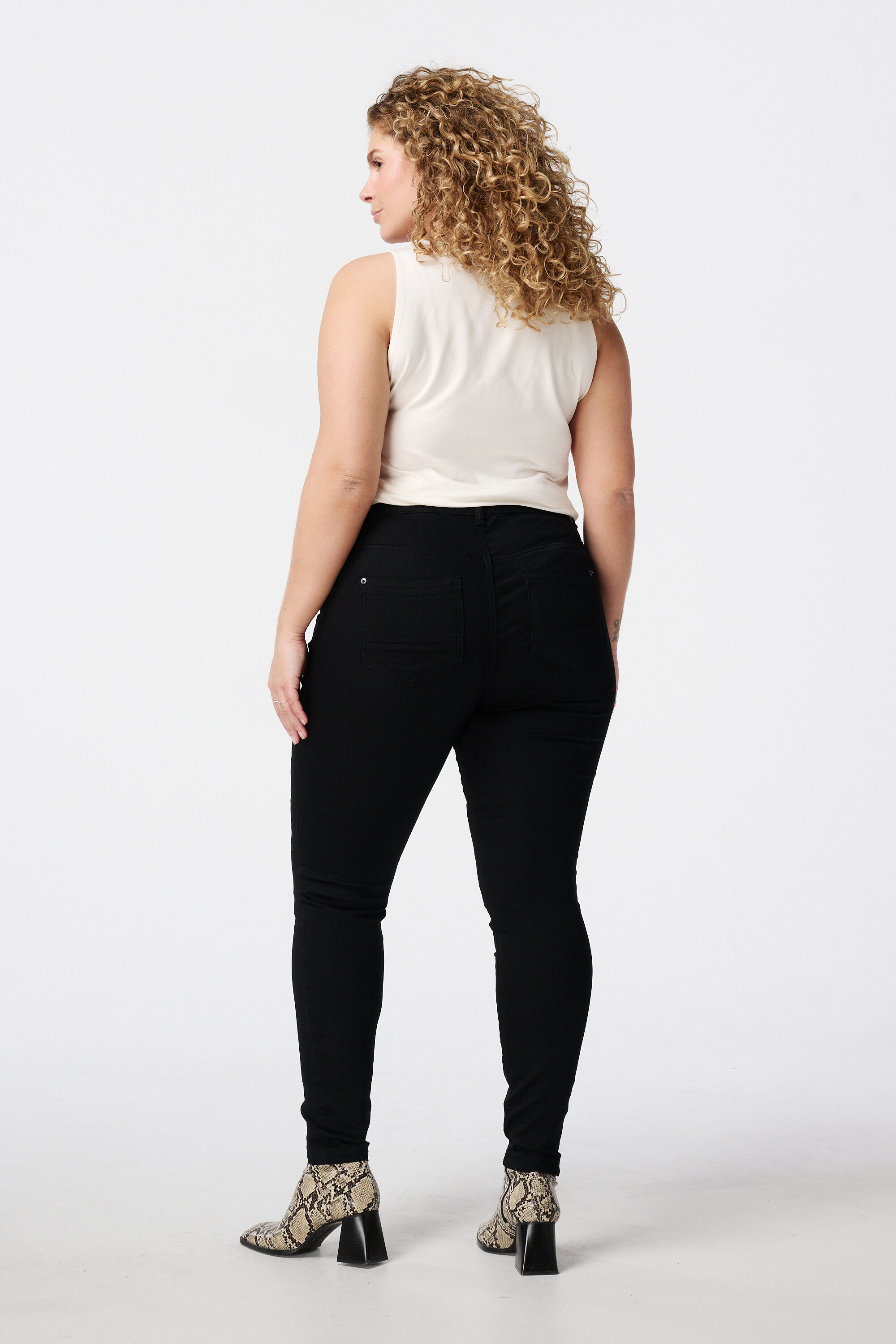 Treggings avec un look denim image number 3