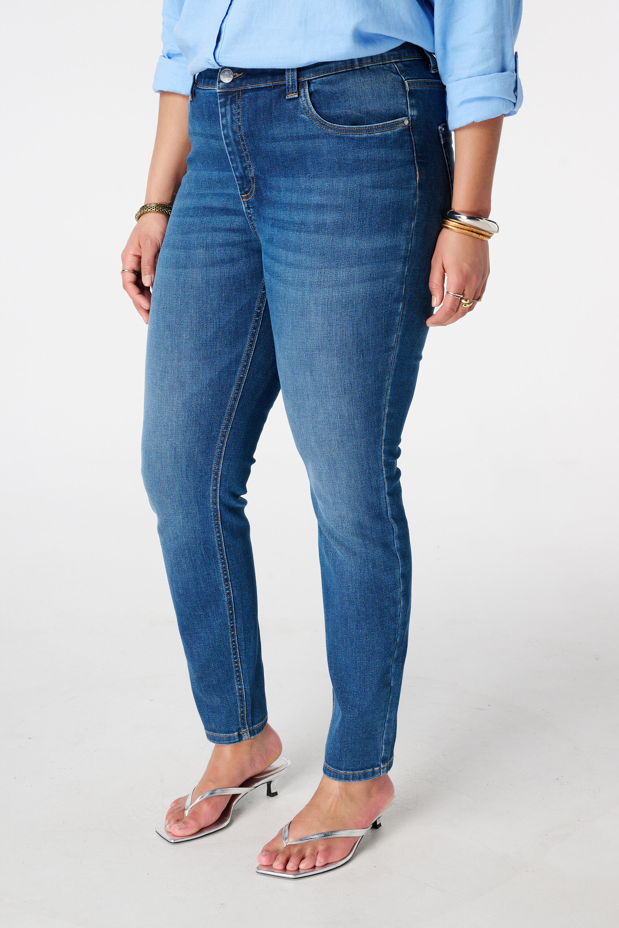 Jean slim IRIS image number 5