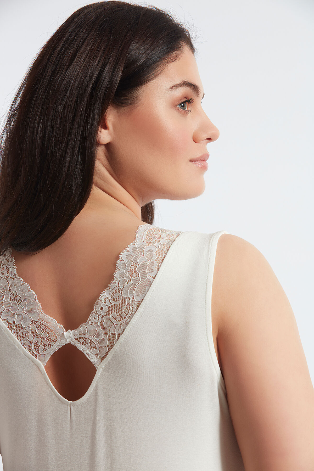 Mouwloze top met kant image number 6