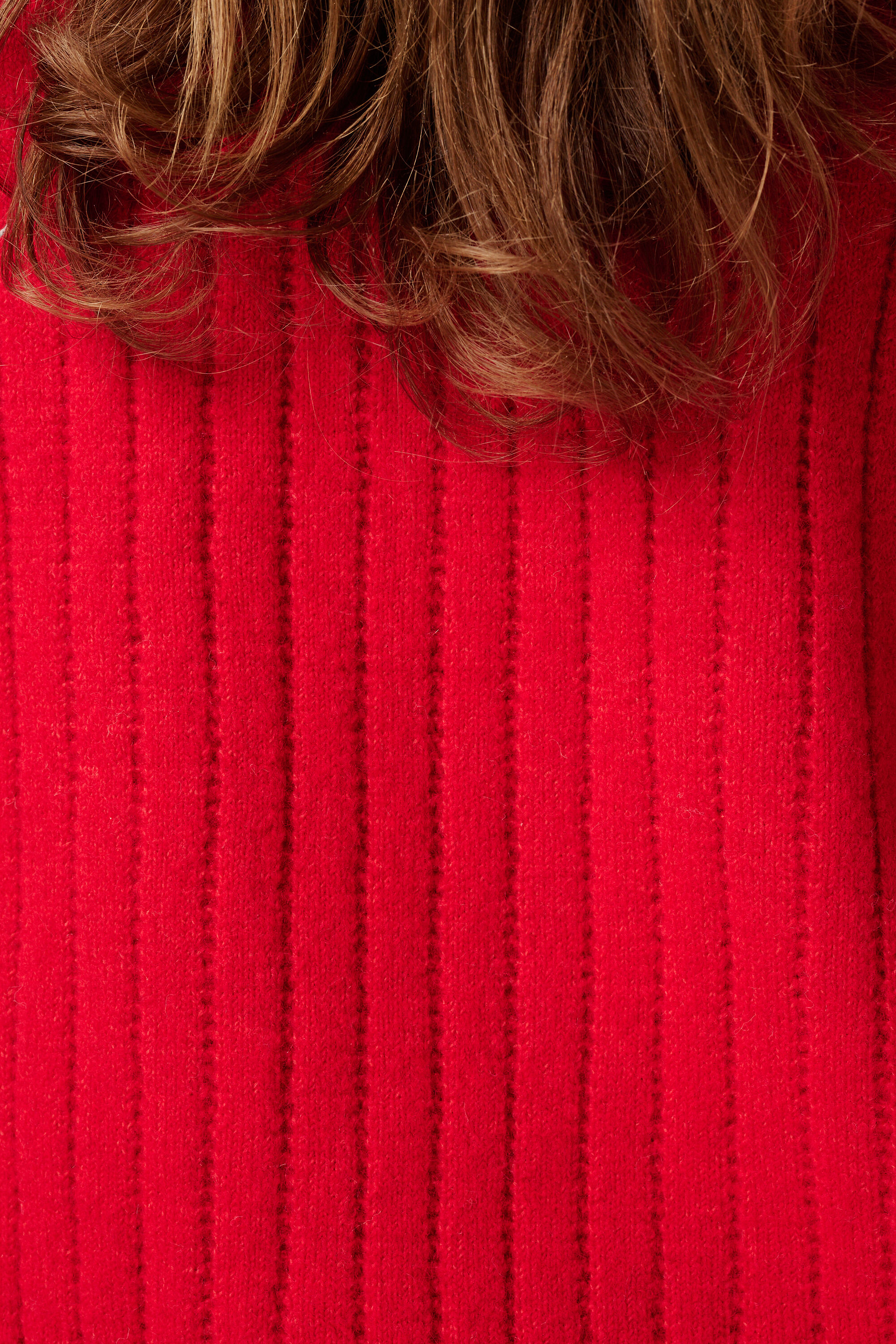 Pull finement tricot&eacute; avec motif image number 6