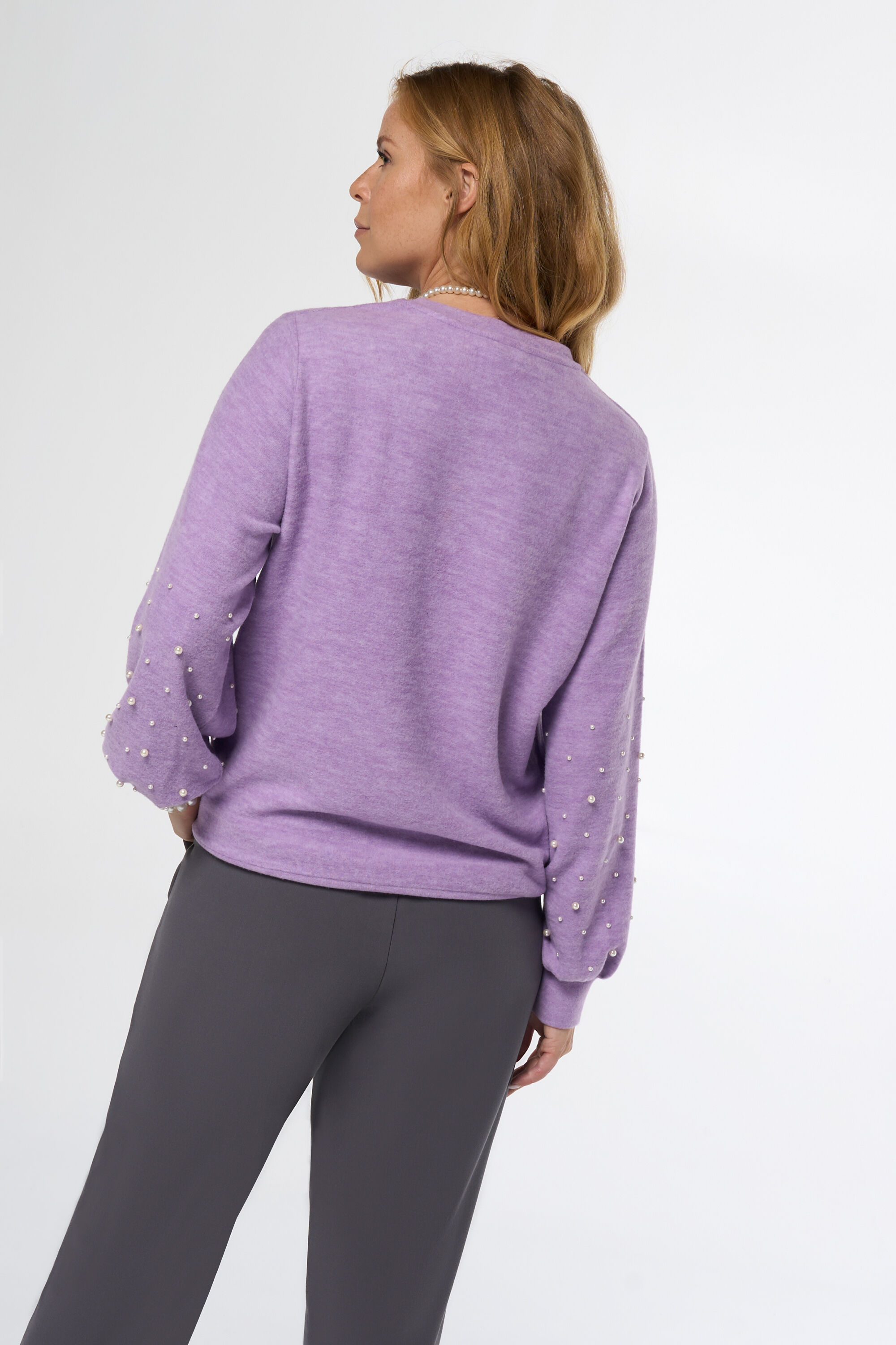 Pull avec des perles image number 3