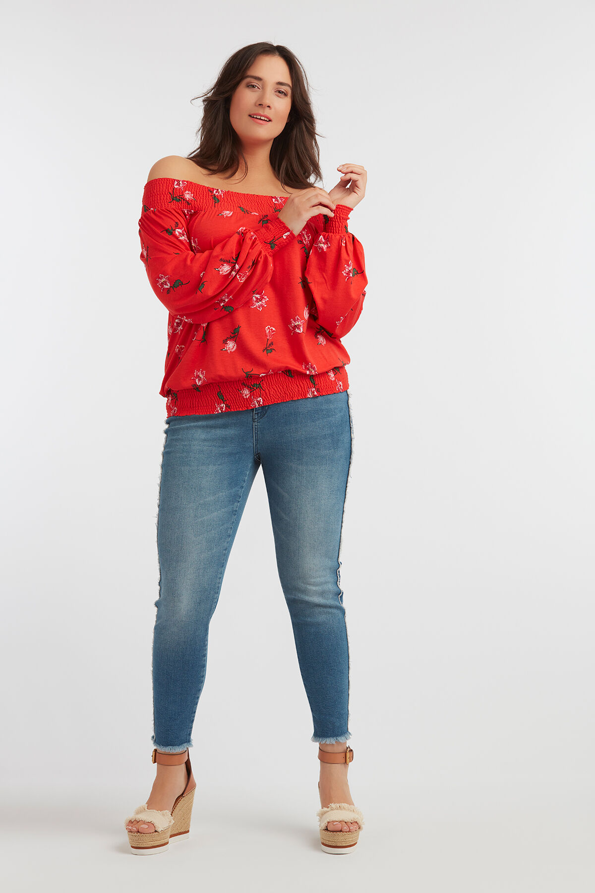 Off-shoulder top image number 4