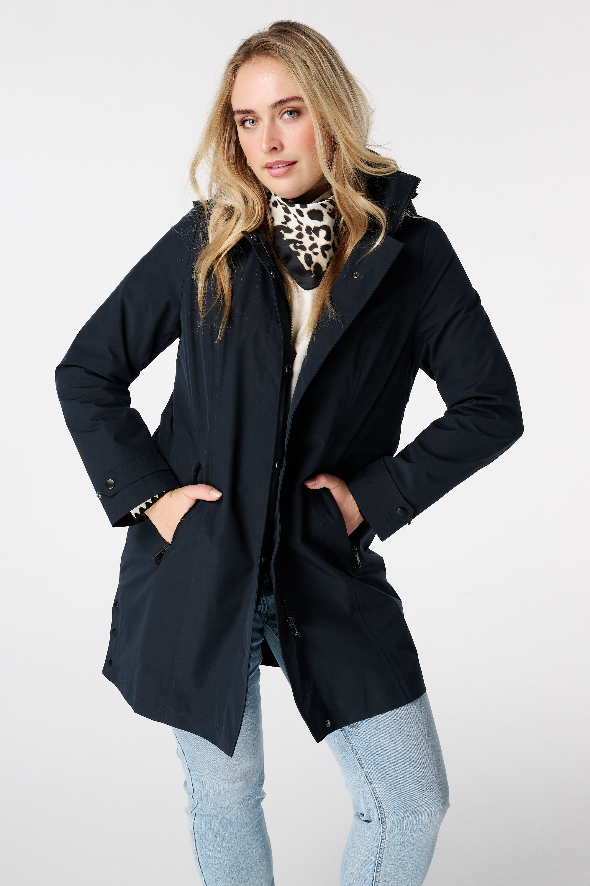 Manteau matelass&eacute; avec capuche