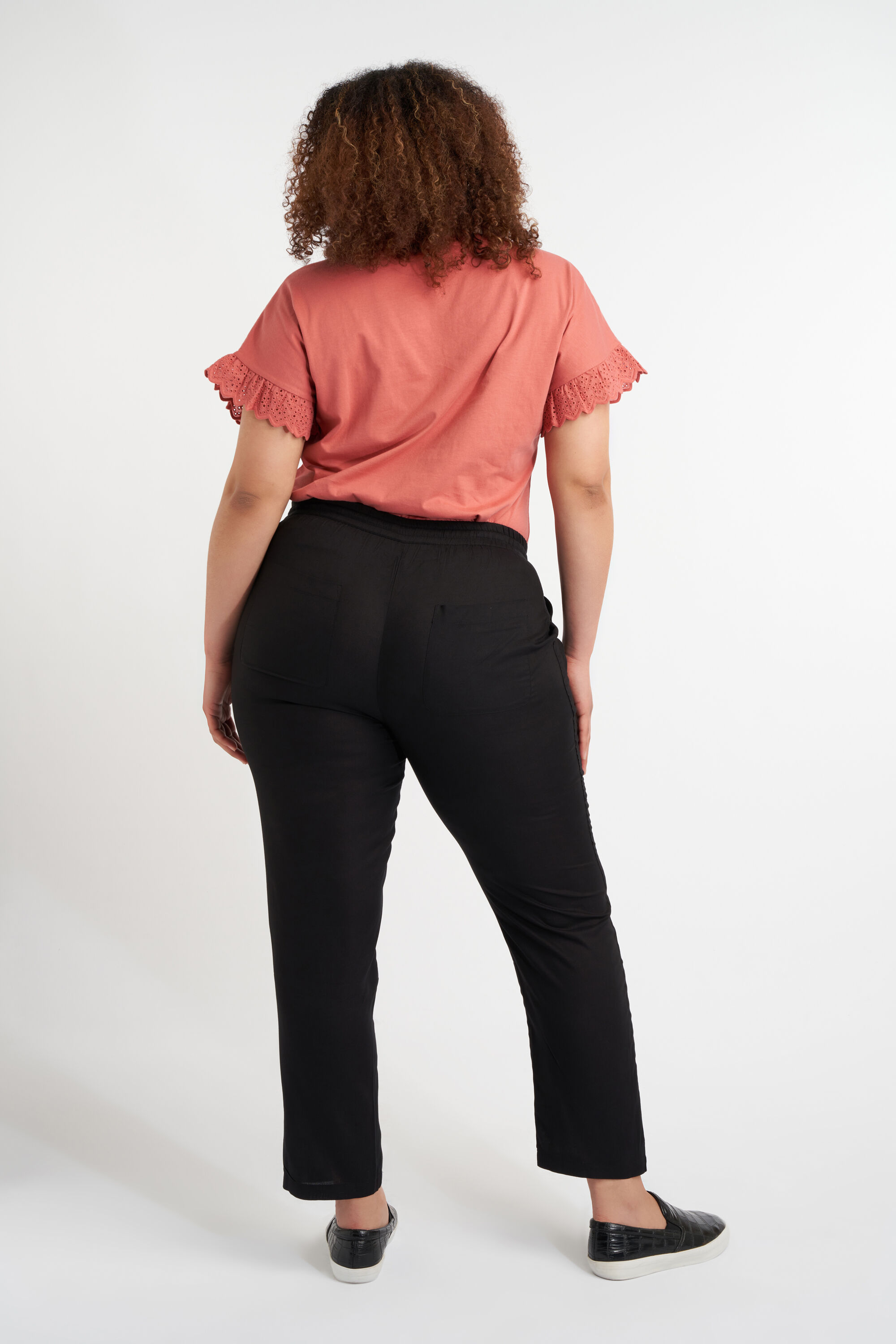 Losvallende broek image number 3