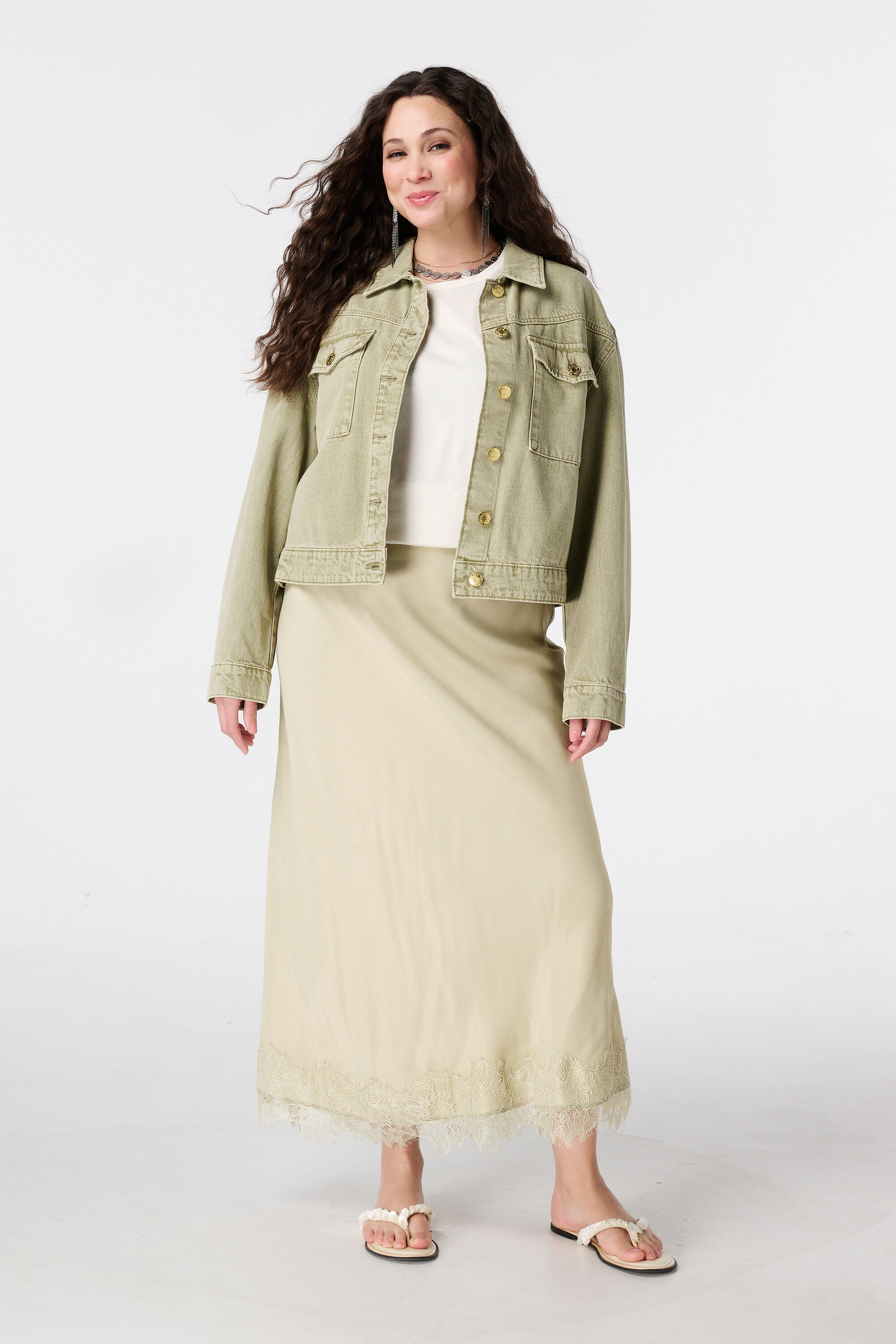 Veste en denim avec fermeture boutonn&eacute;e image number 5