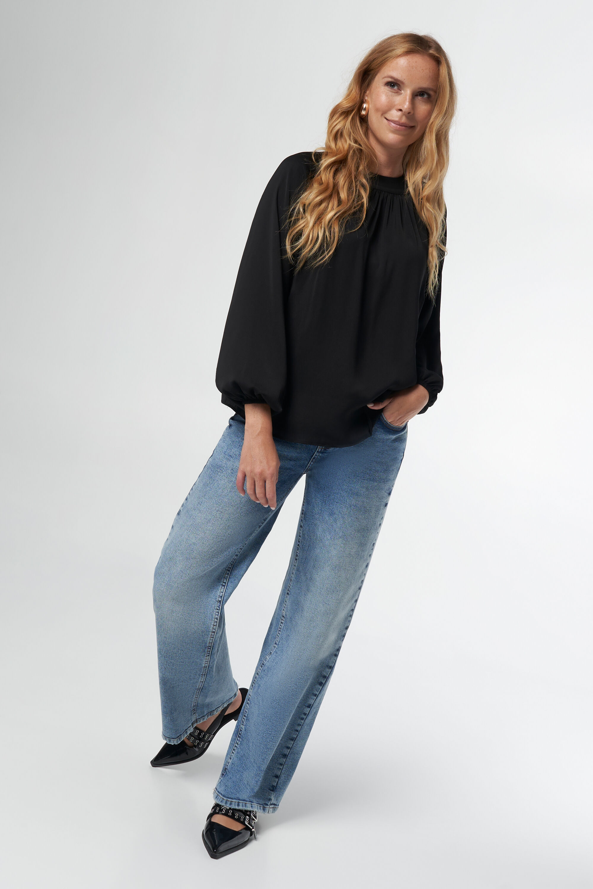 Chemisier &agrave; boutons dor&eacute;s image number 5