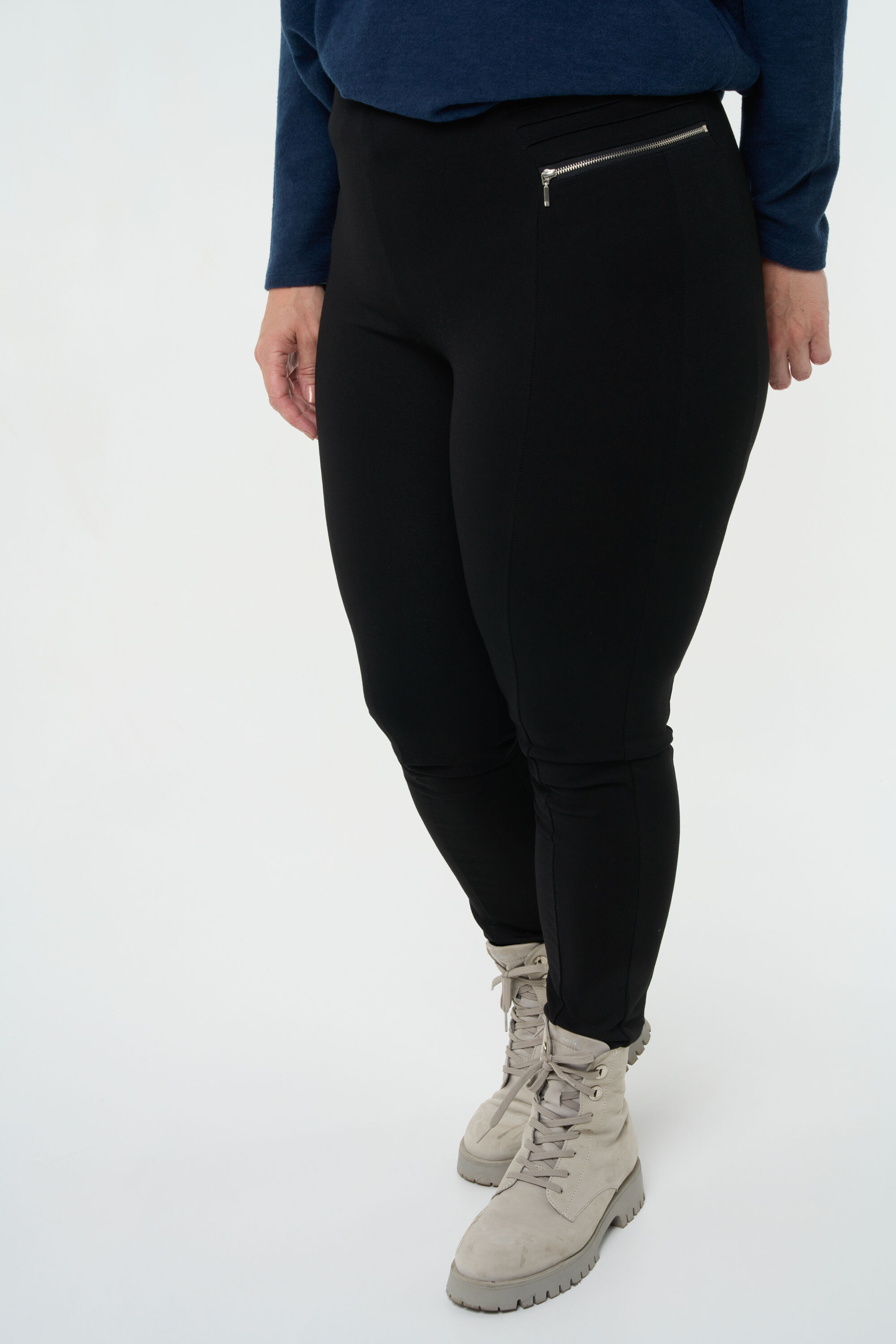 Tregging met ritsdetail image number 5