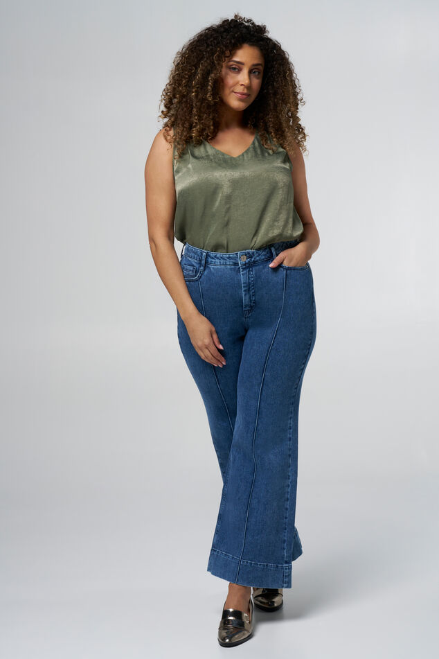 Jean à jambe évasée avec surpiqûres décoratives image number 0