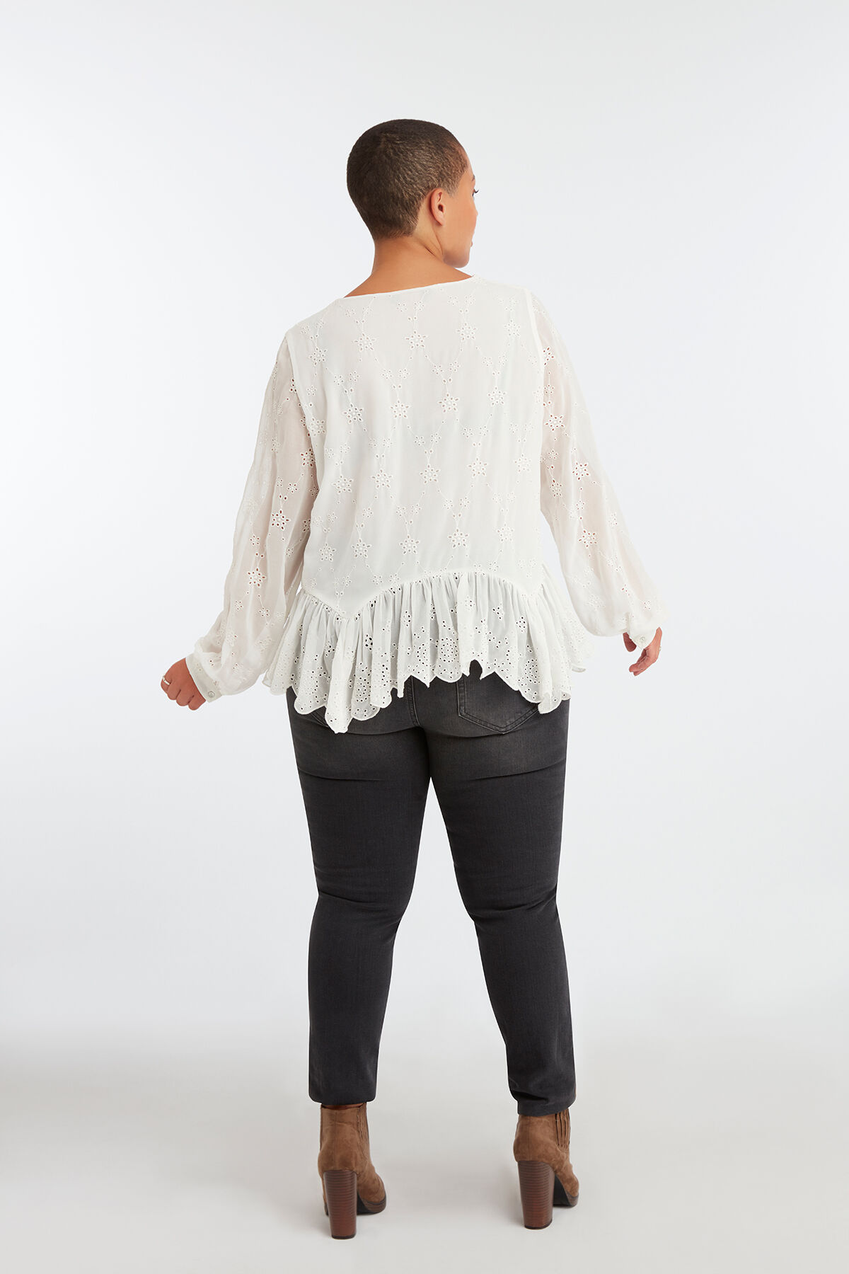 Blouse met embroidery image number 5