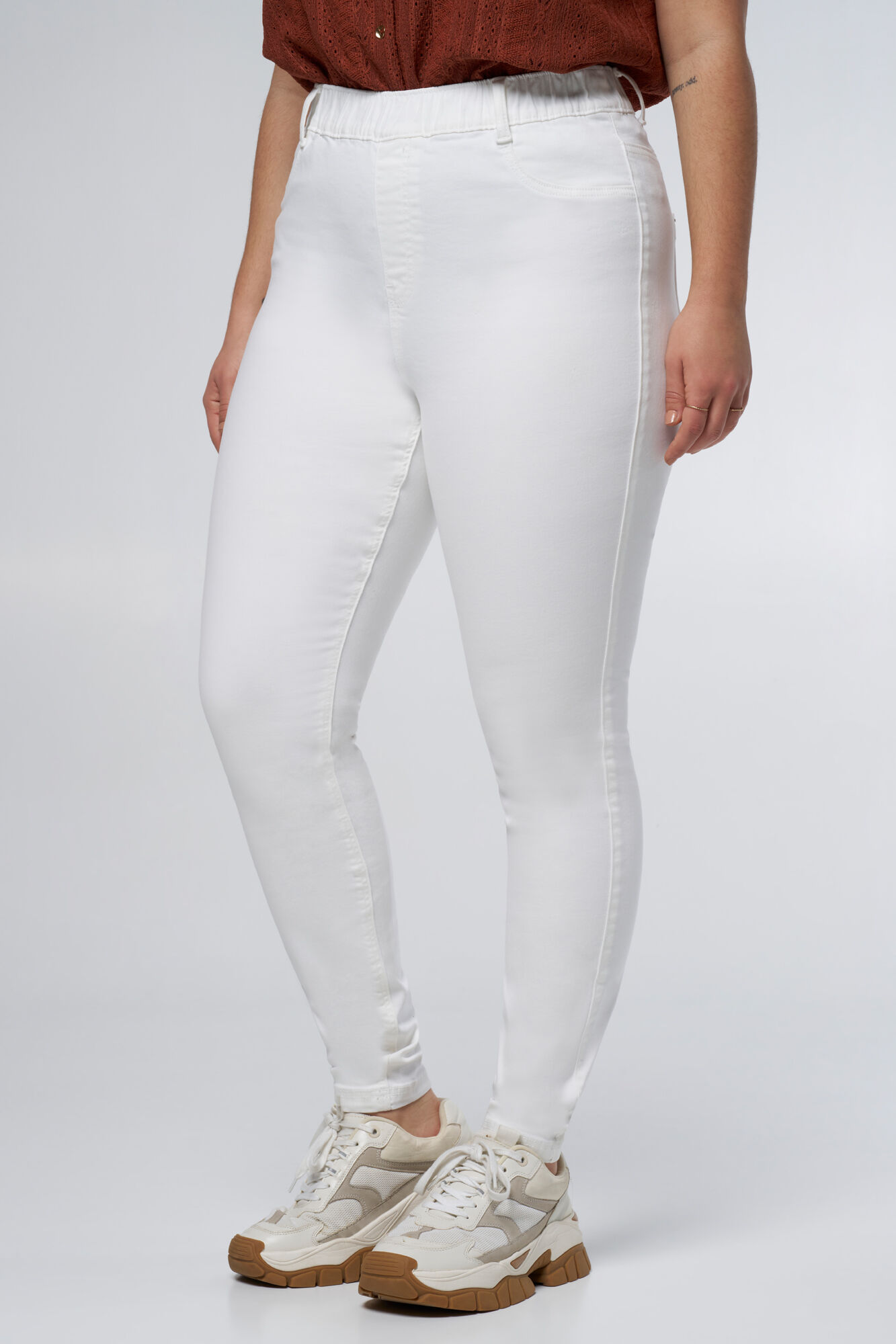 Skinny leg tregging image number 5