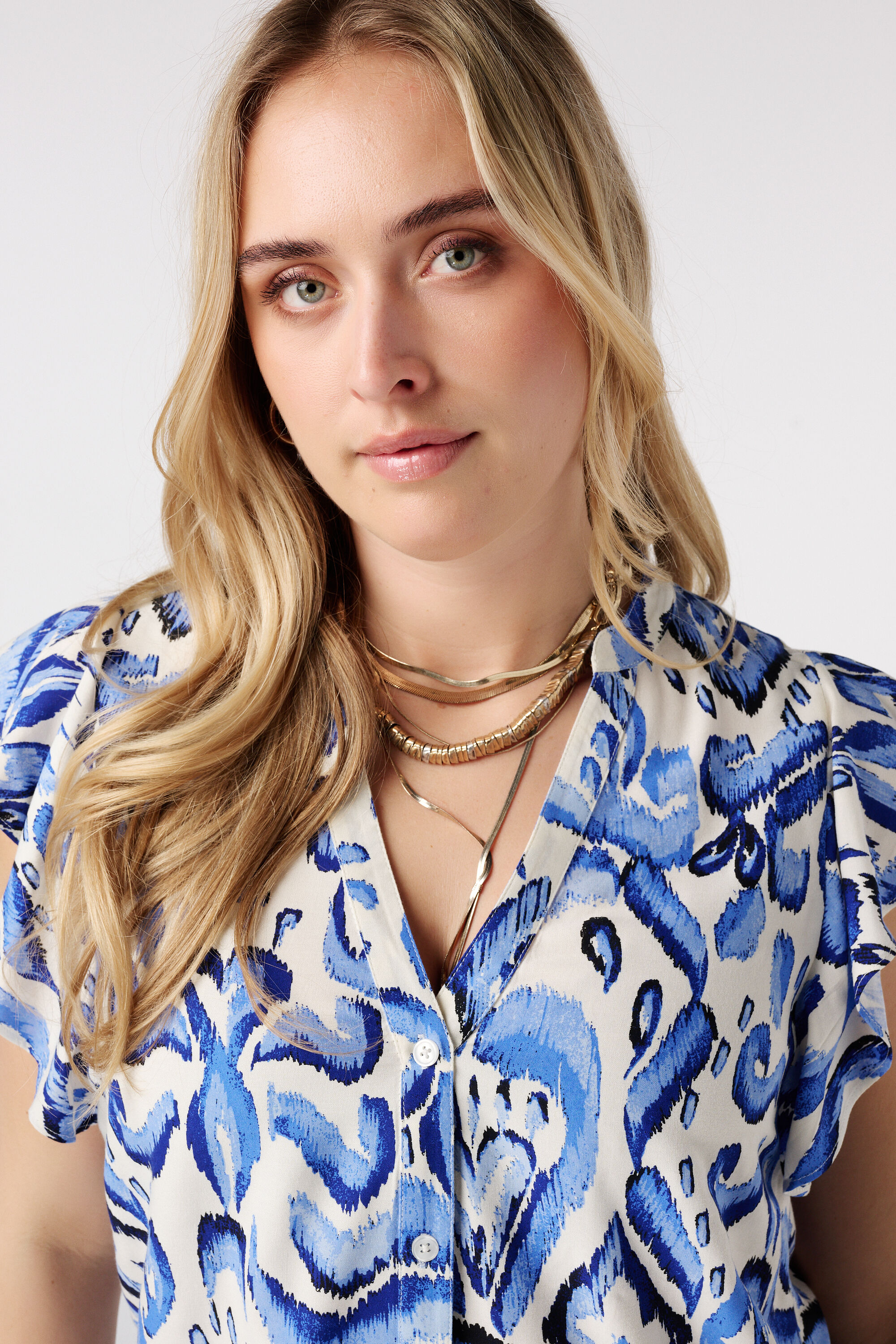 Blouse met ruffles image number 4