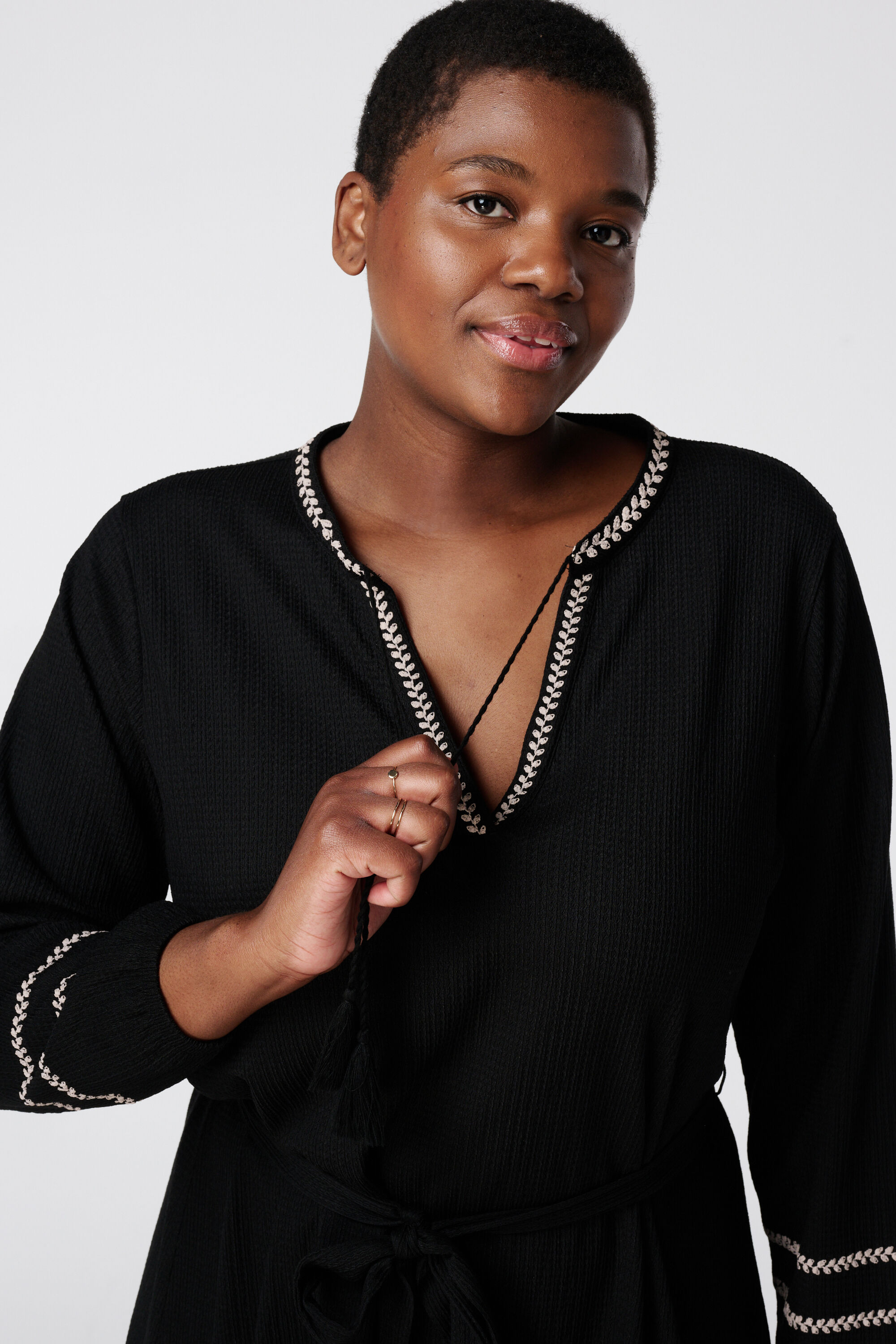 Robe textur&eacute;e avec contraste image number 4