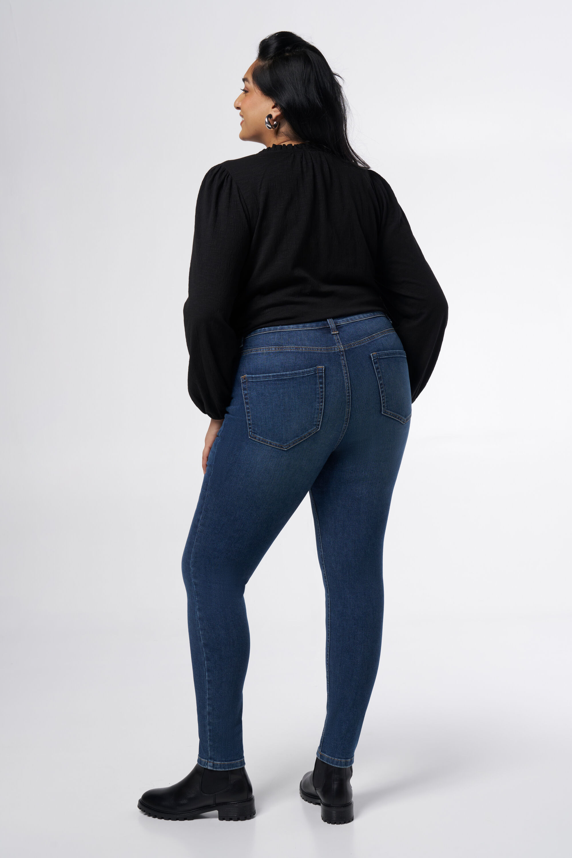 Skinny leg high waist jeans CHERRY image number 3