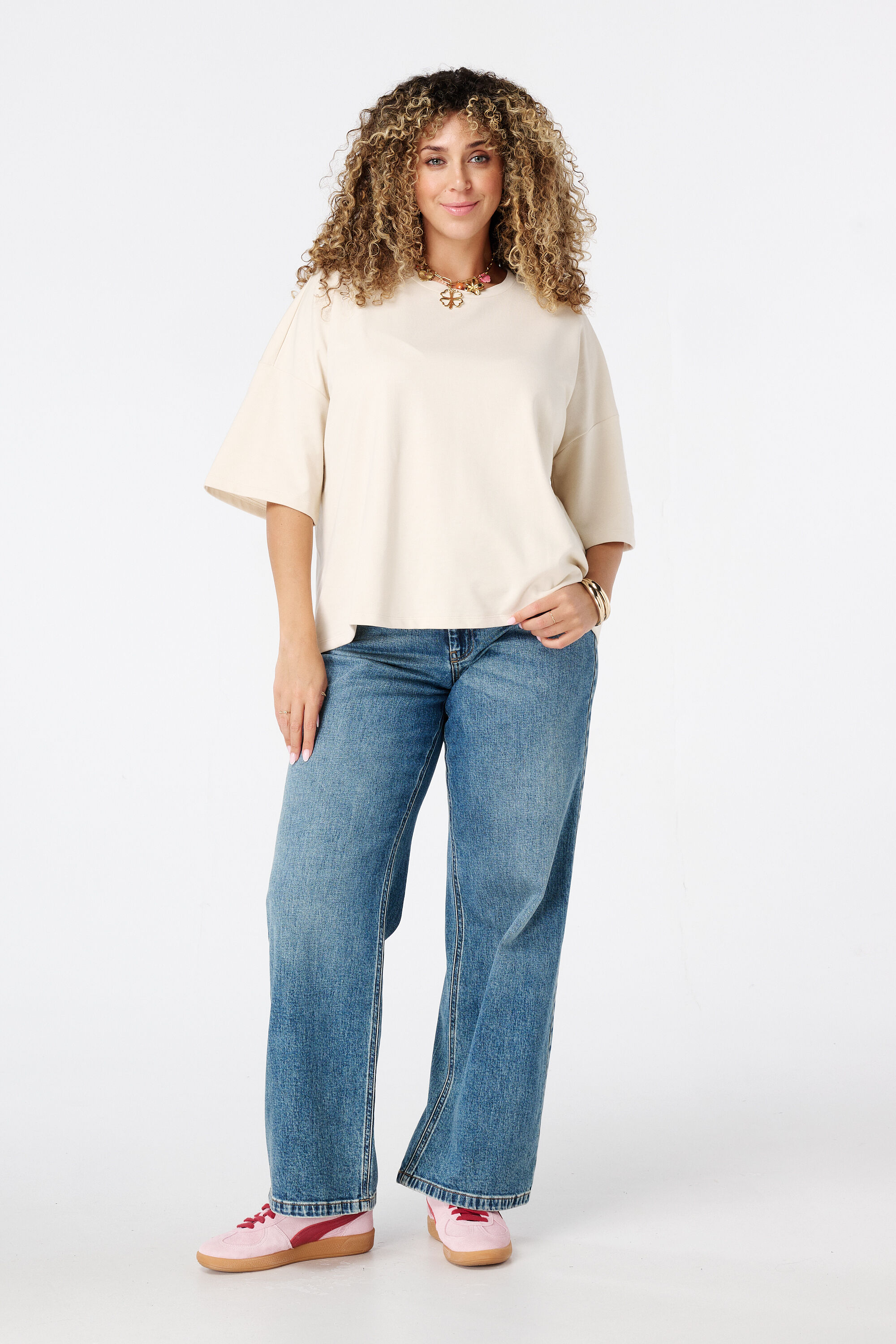 Oversized t-shirt image number 4