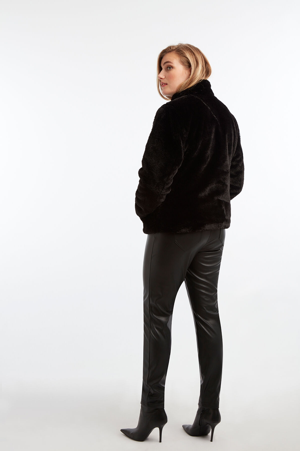 Fake fur jas image number 4