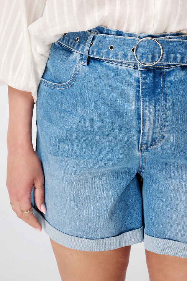 Denim shorts met ceintuur image number 4