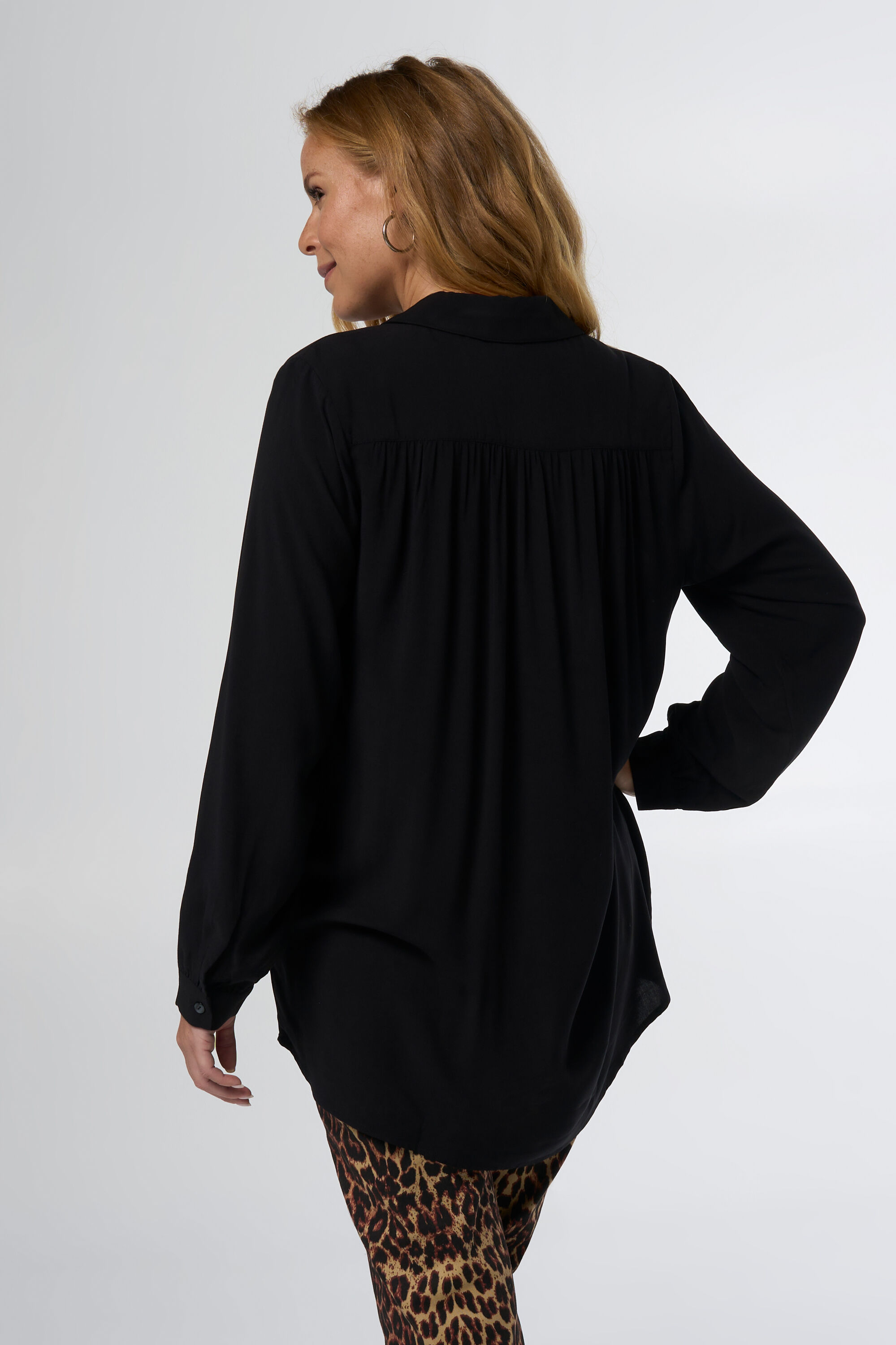 Blouse met v-hals image number 3
