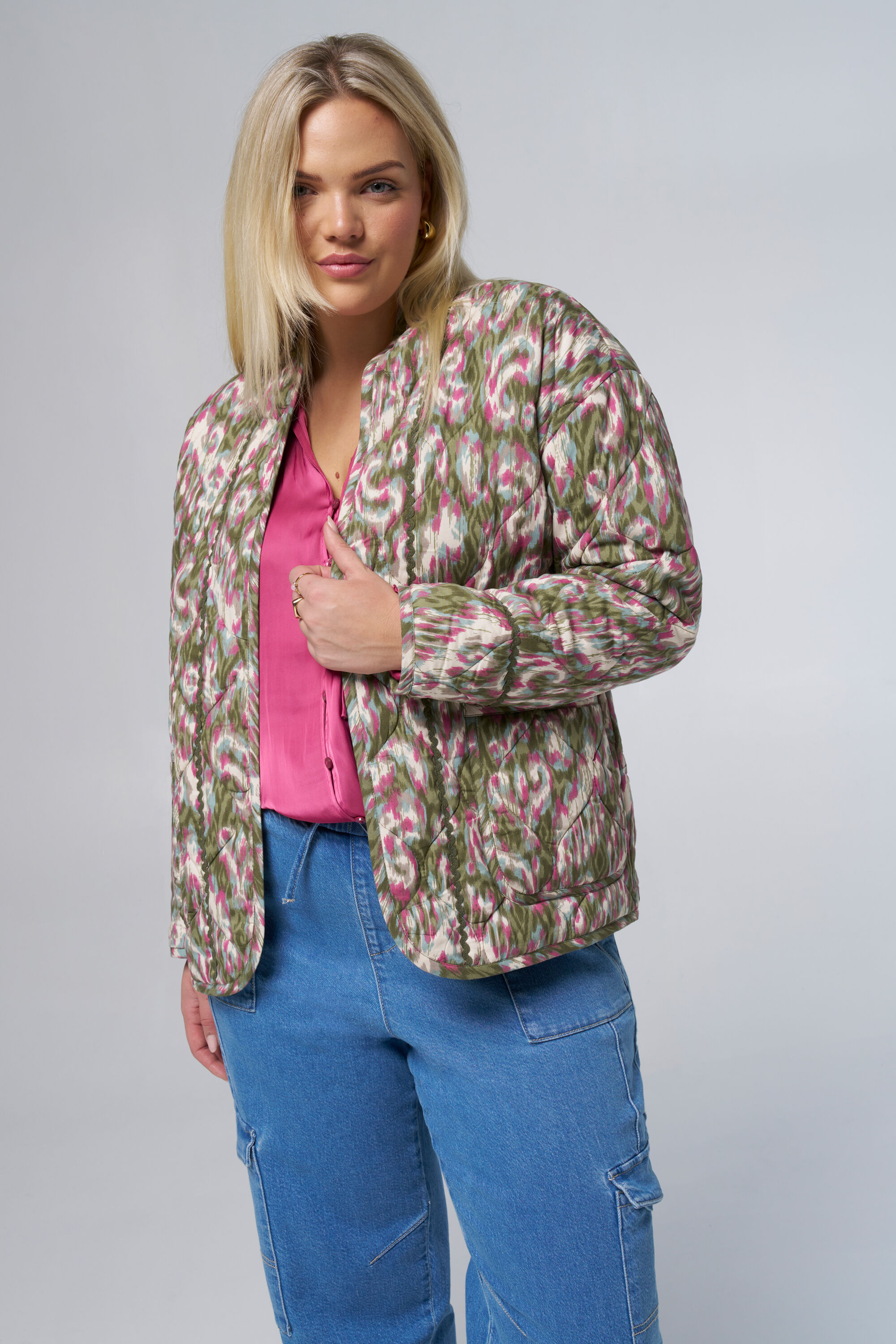 Blouse met strikkoord image number 6