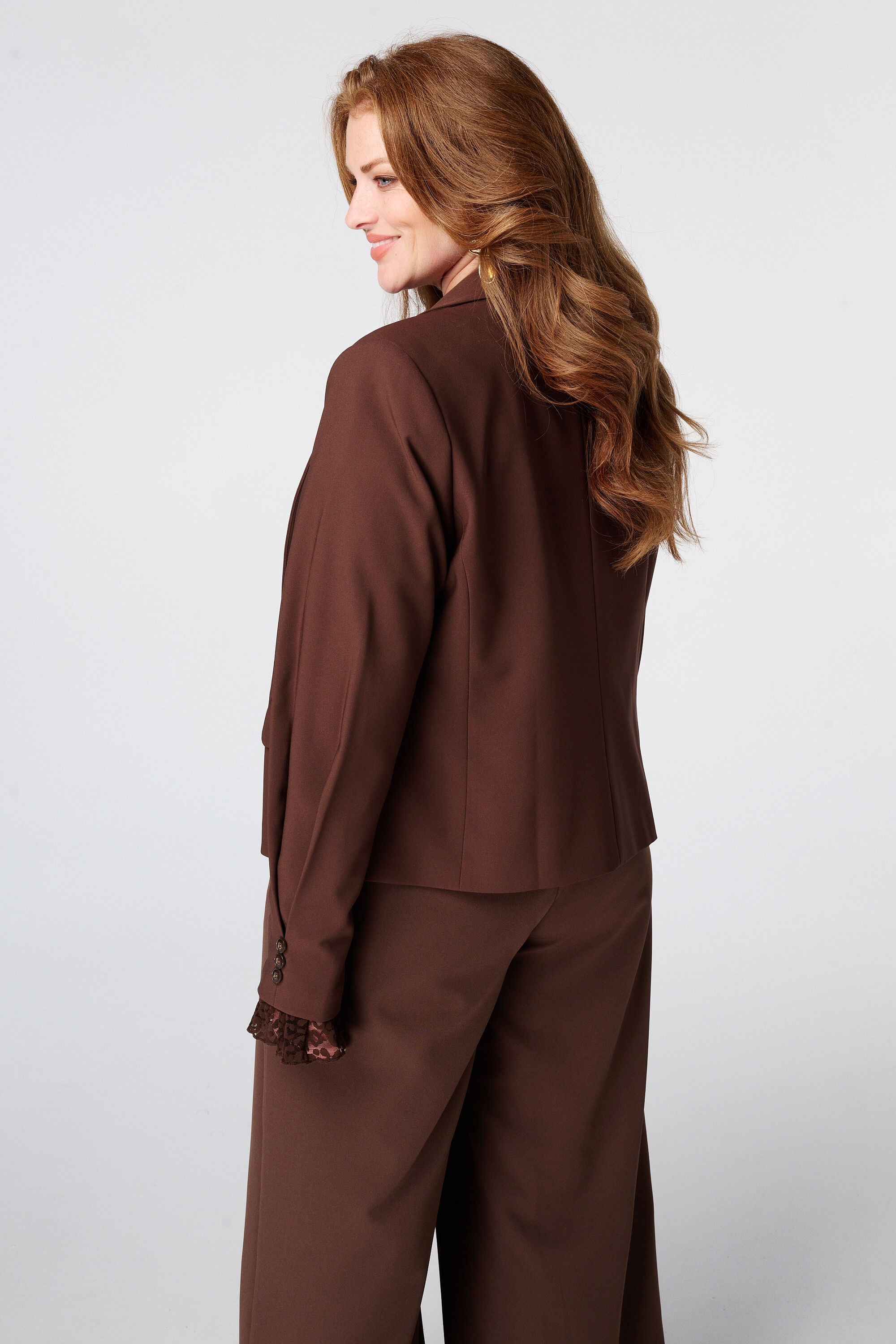 Korte blazer met geplooide mouwen image number 1