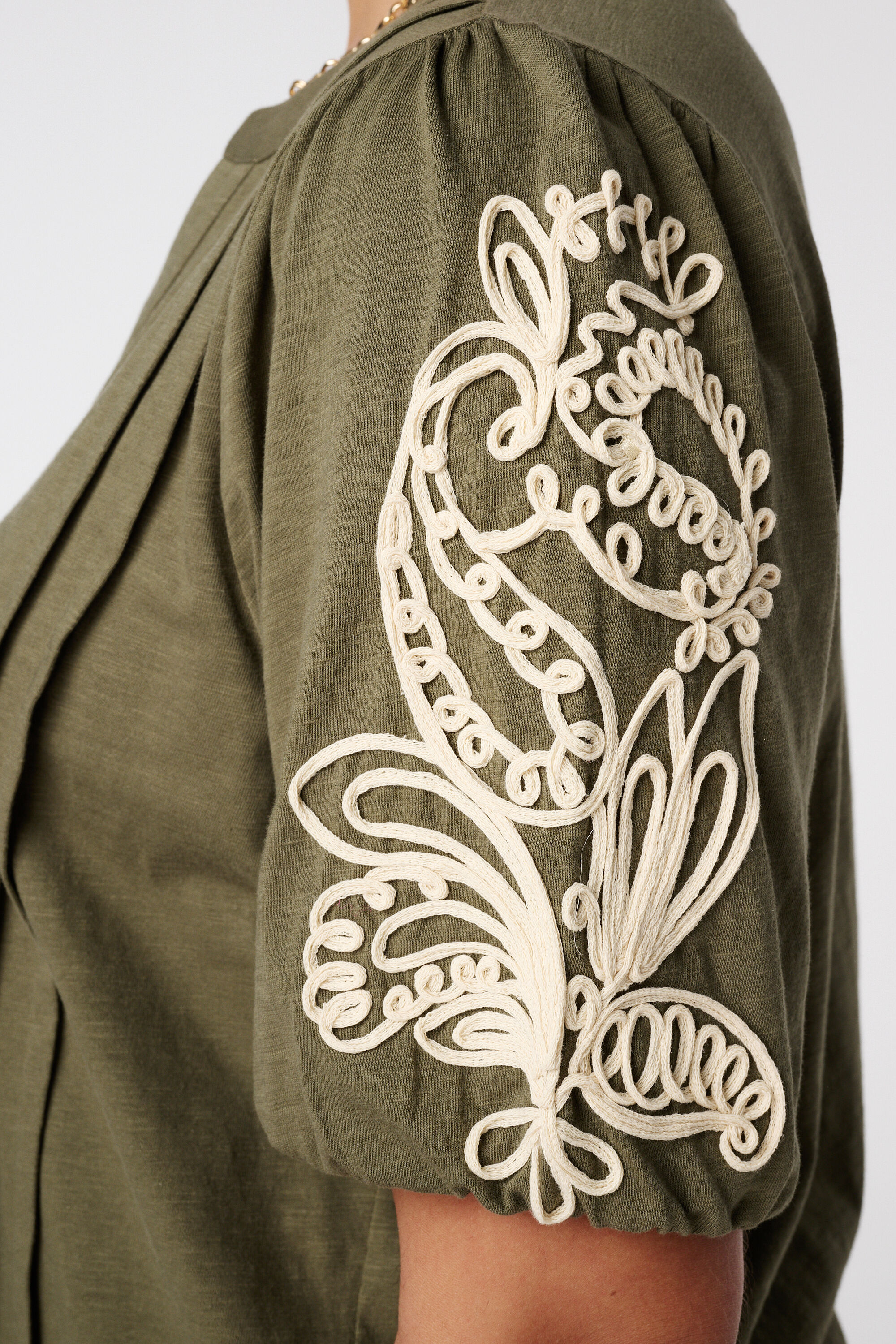 Top met geborduurde mouwen image number 6