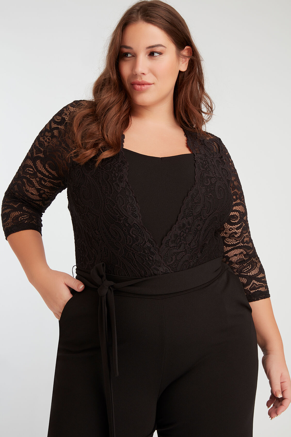 Combinaison avec dentelle image number 5