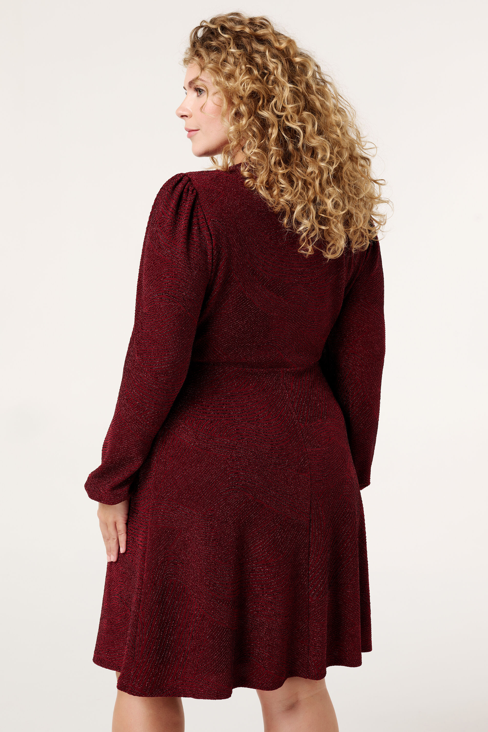 Robe avec n&oelig;ud fantaisie image number 3