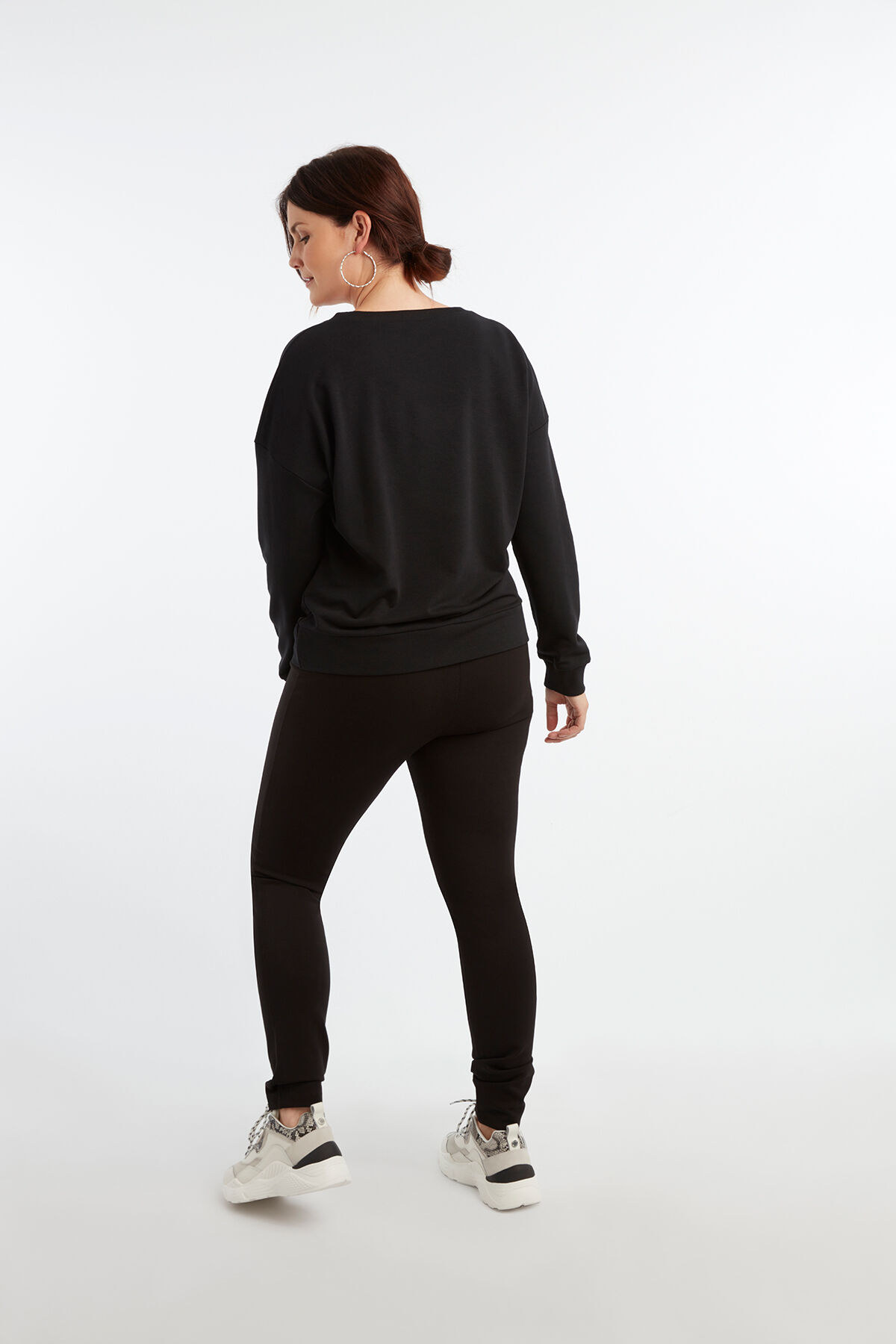 Sweater  image number 5