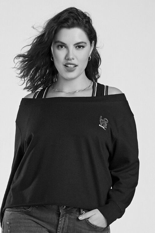 Cropped sweater image number 5