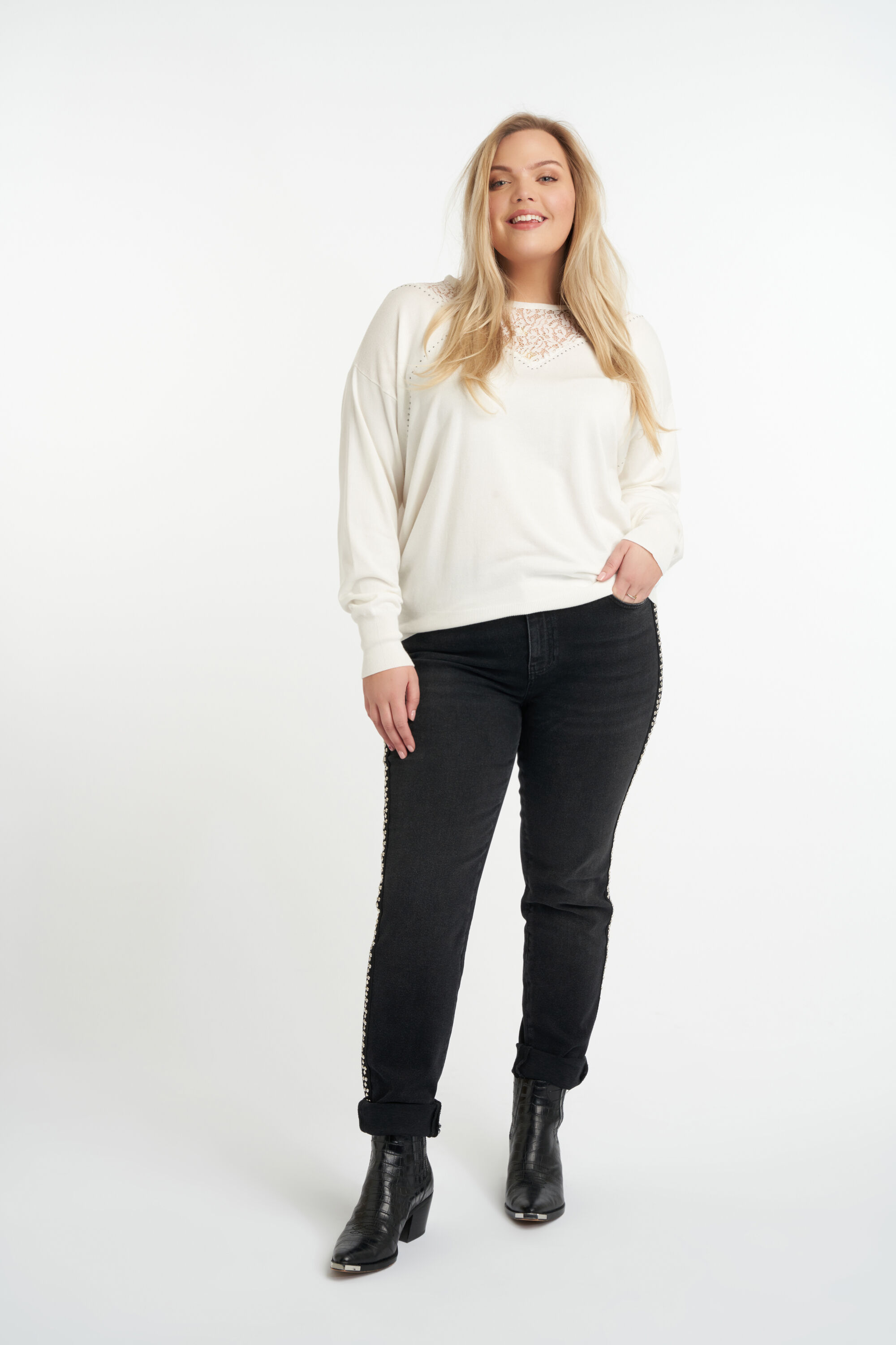 Crochet top met ajourpatroon en strikkoord image number 5