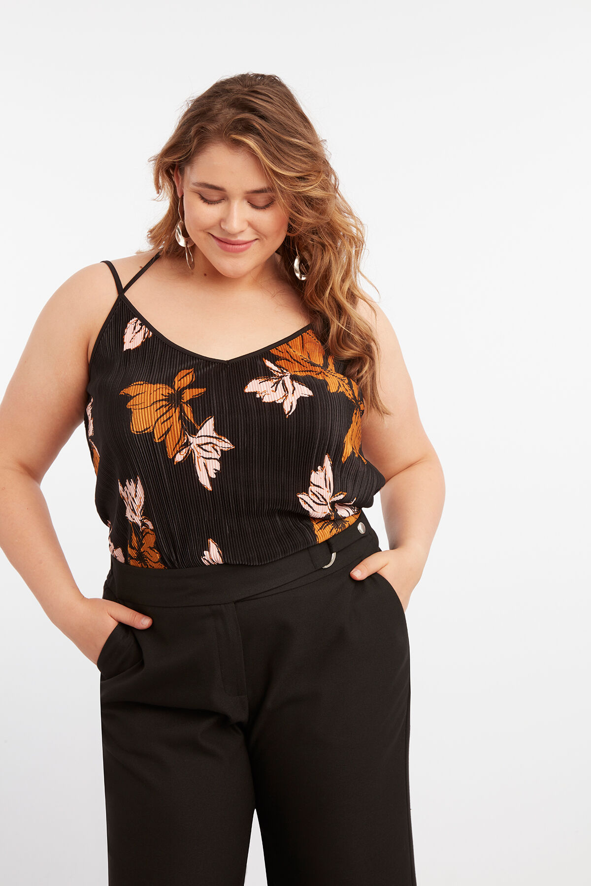 Pliss&eacute; top met bloemenprint image number 5