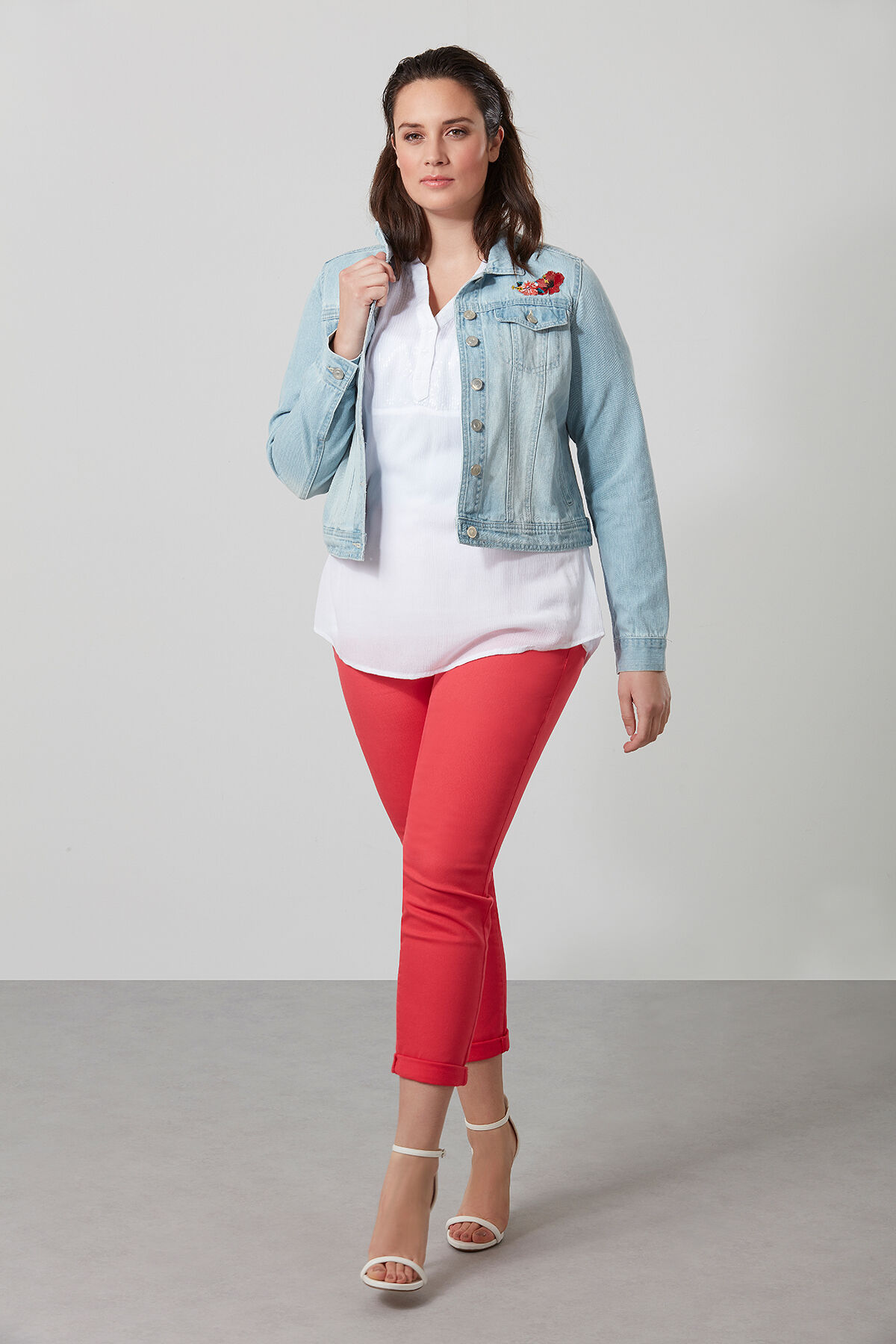 Jeansvest met printopdruk image number 3