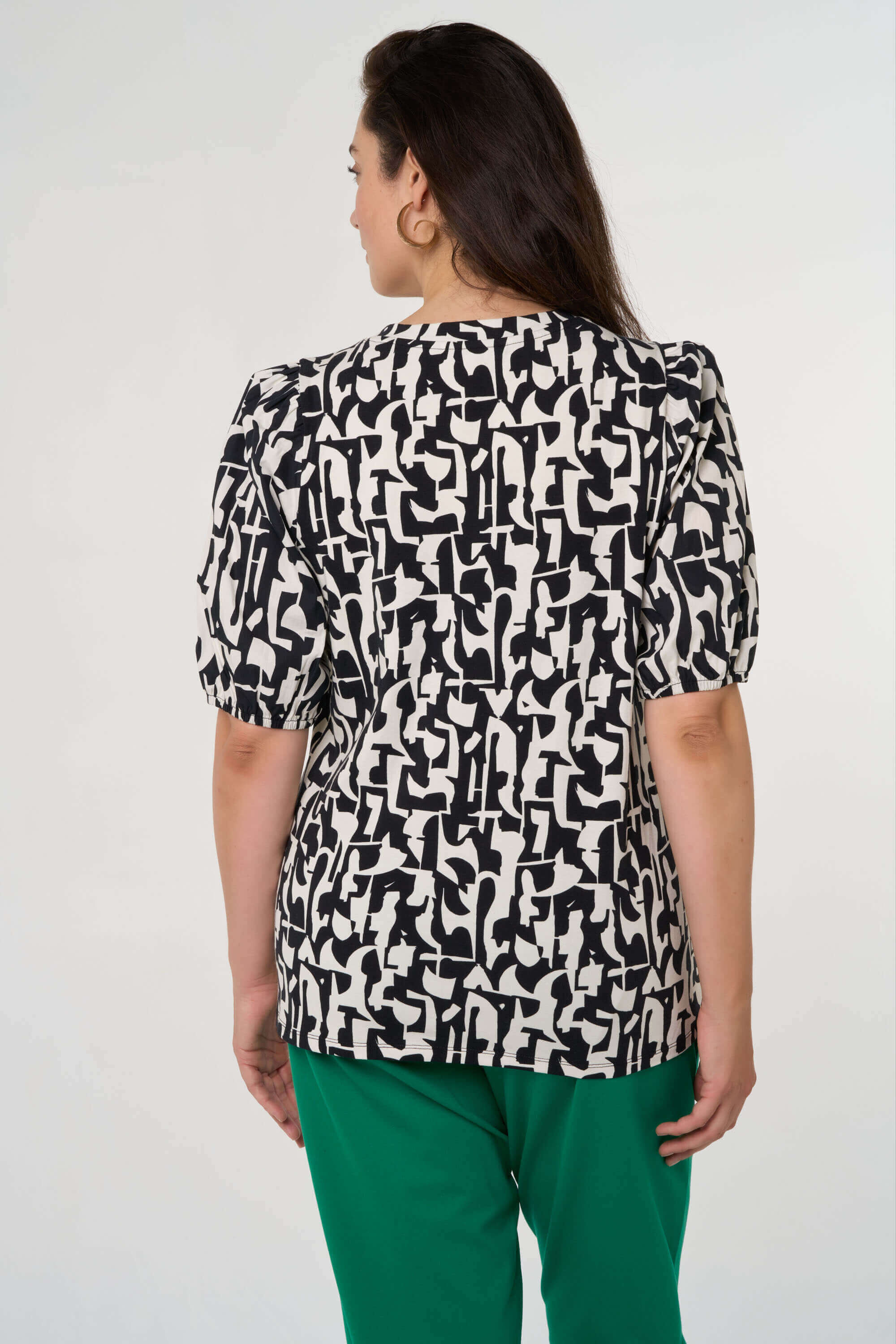 Haut &agrave; manches bouffantes    image number 4